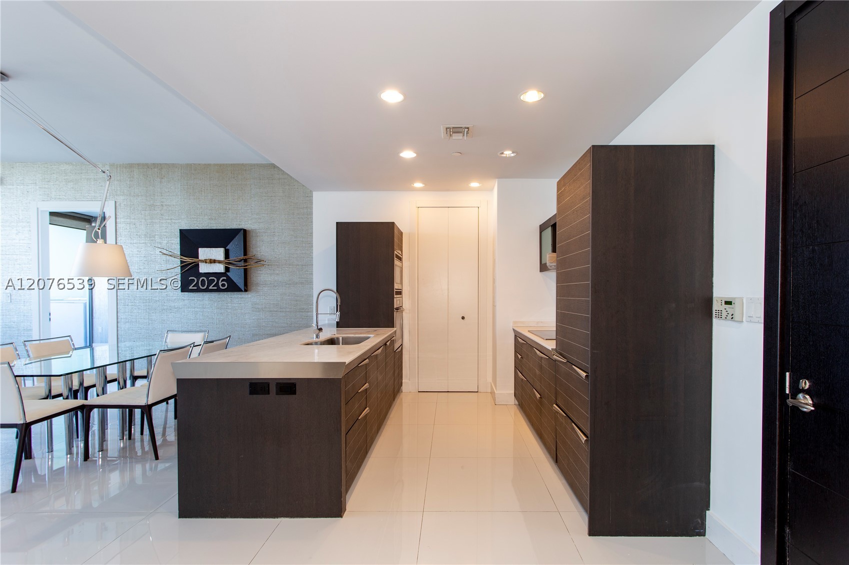 200 BISCAYNE BLVD WY #4512, Miami FL 33131