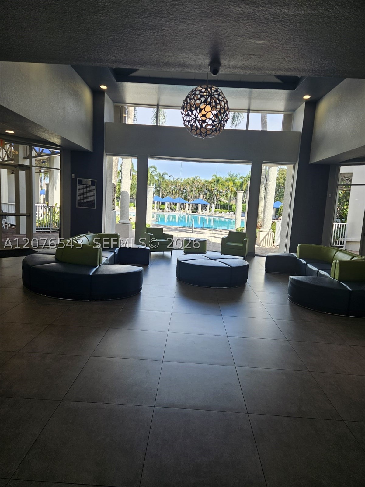 1072 NW 139th Ter, Pembroke Pines FL 33028