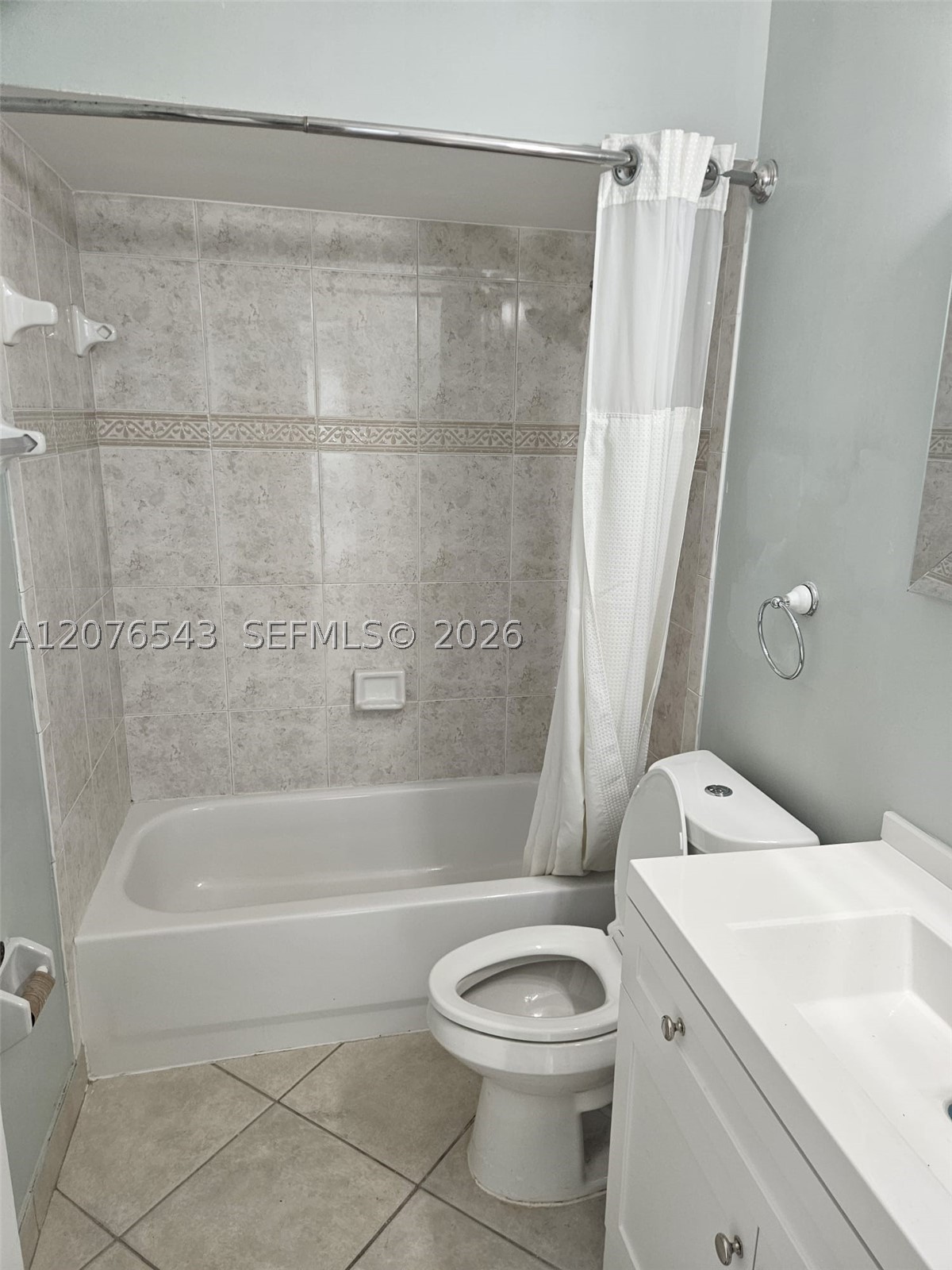 1072 NW 139th Ter, Pembroke Pines FL 33028