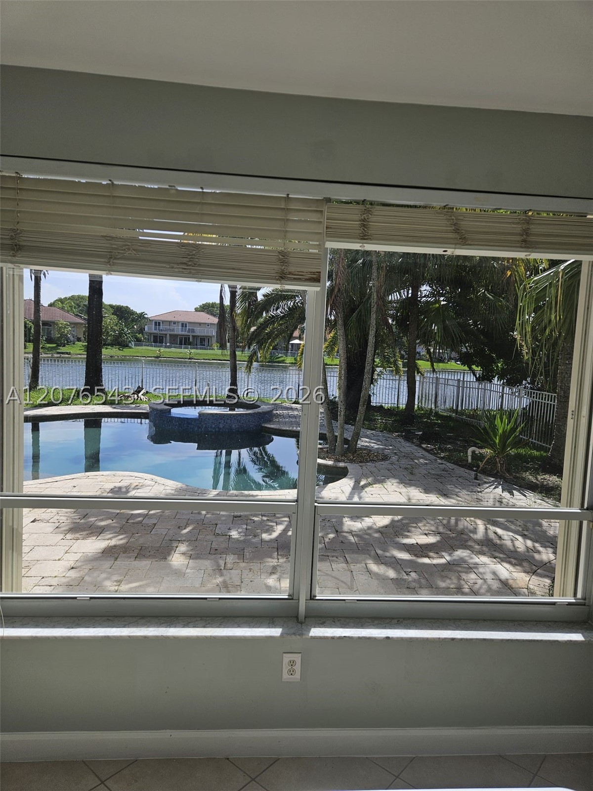 1072 NW 139th Ter, Pembroke Pines FL 33028