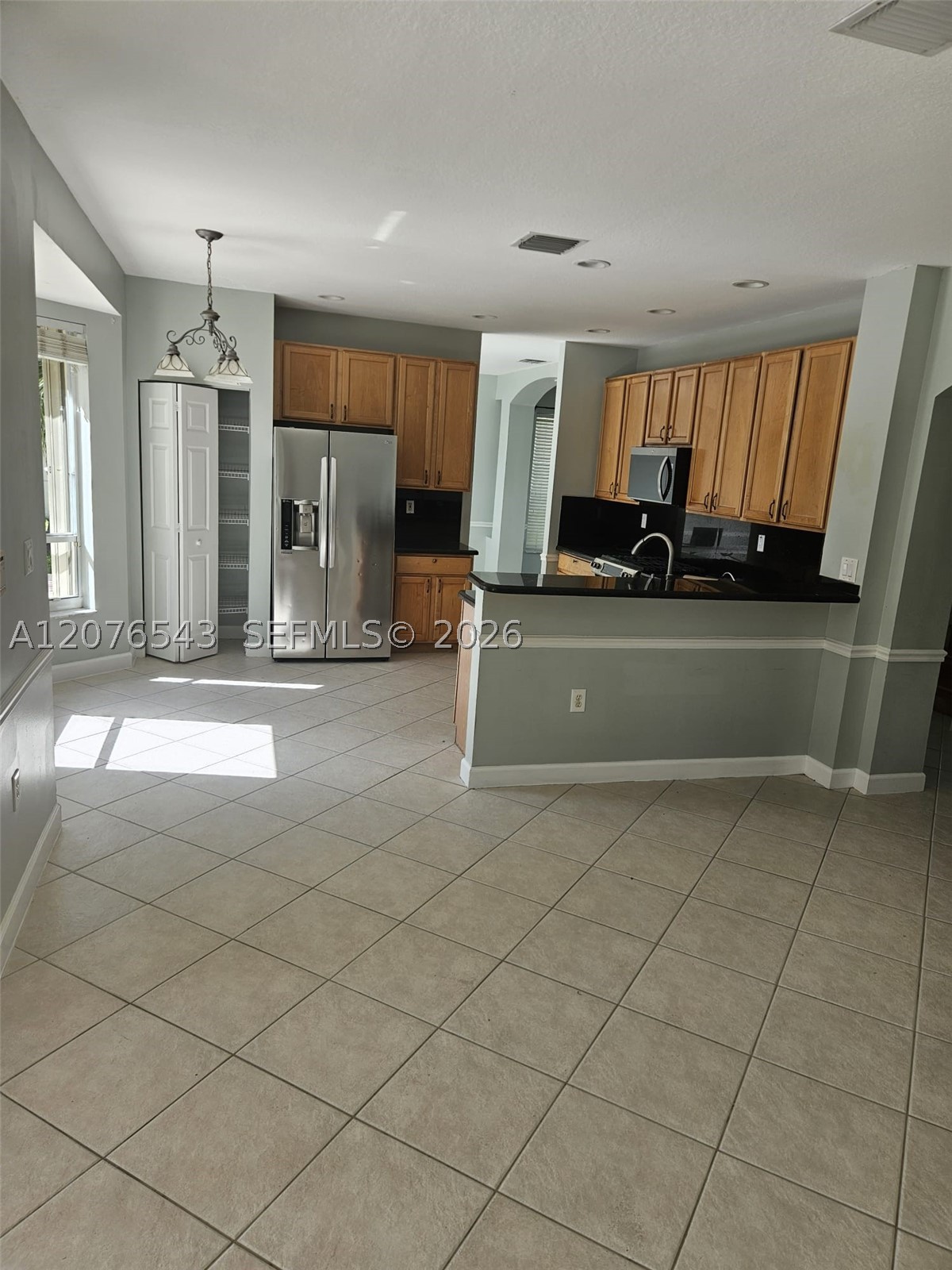 1072 NW 139th Ter, Pembroke Pines FL 33028