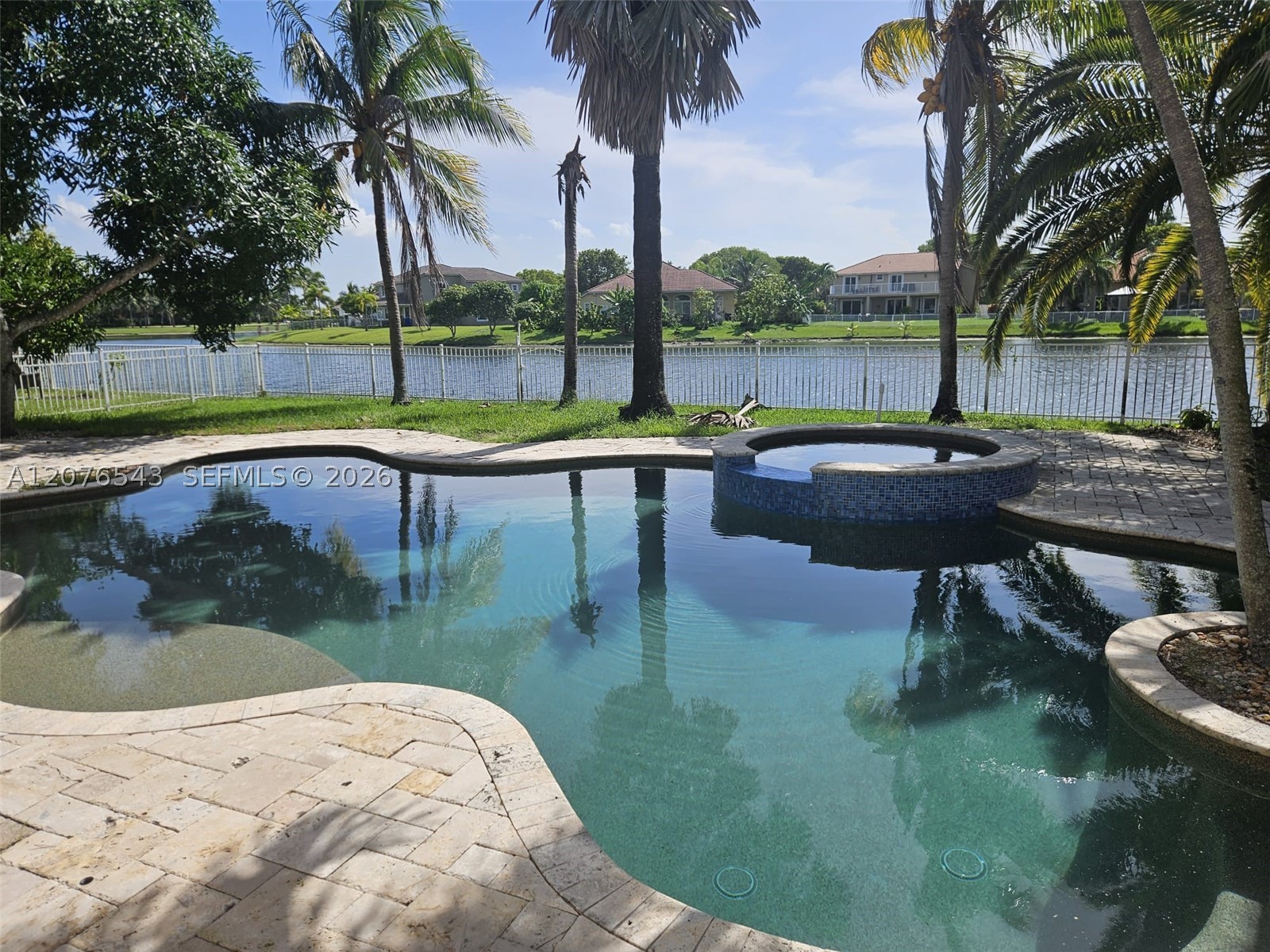 1072 NW 139th Ter, Pembroke Pines FL 33028