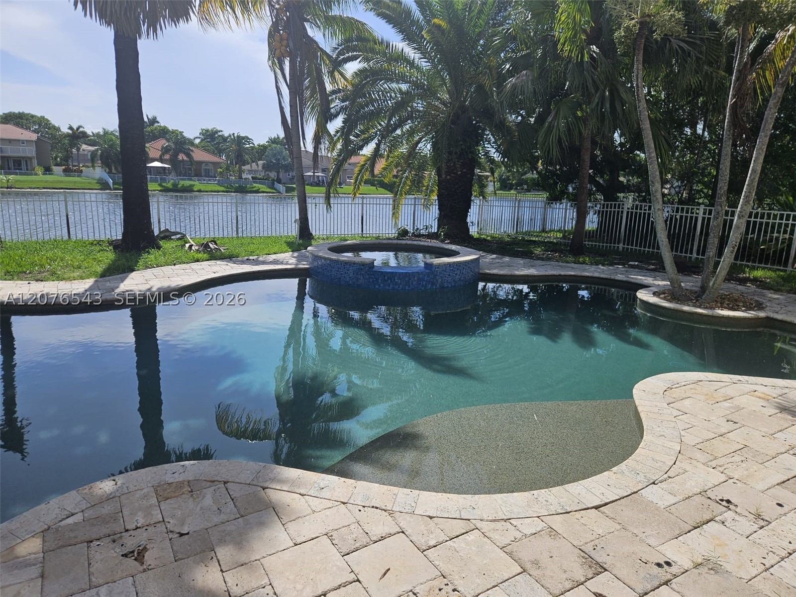 1072 NW 139th Ter, Pembroke Pines FL 33028