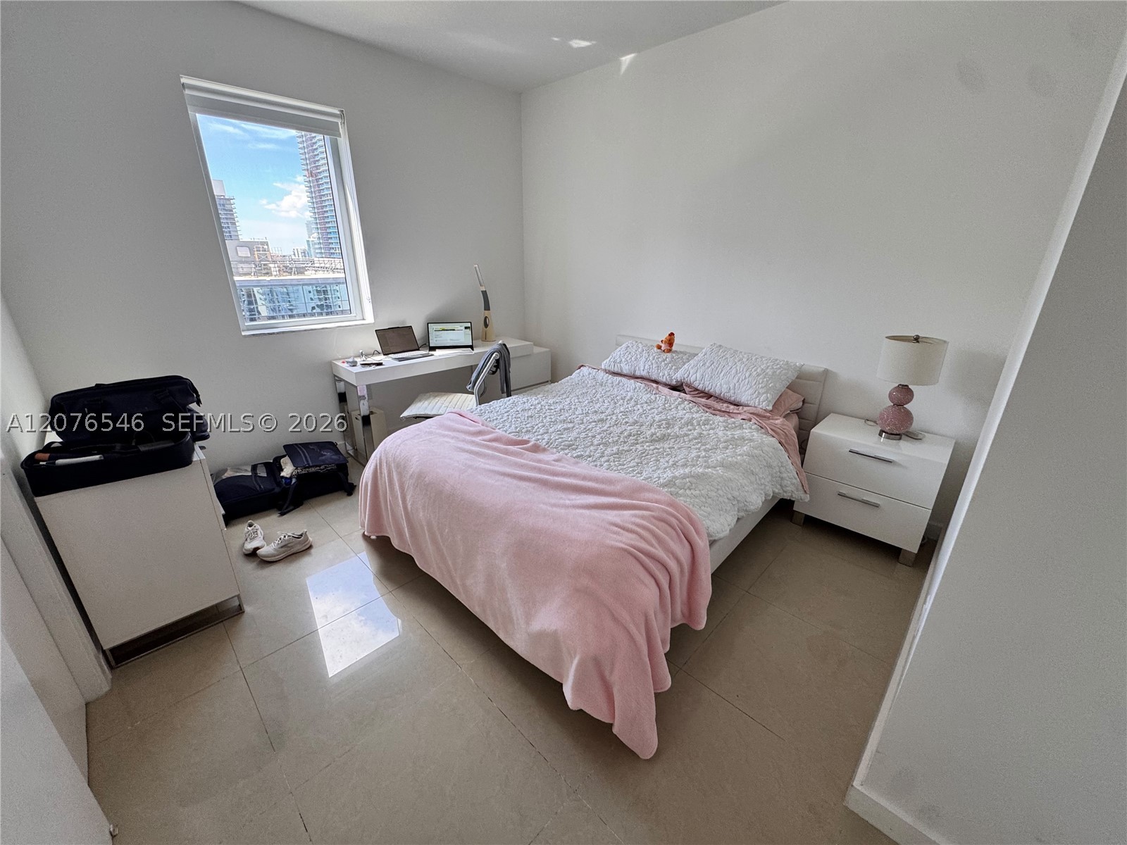 1060 Brickell Ave #2407, Miami FL 33131