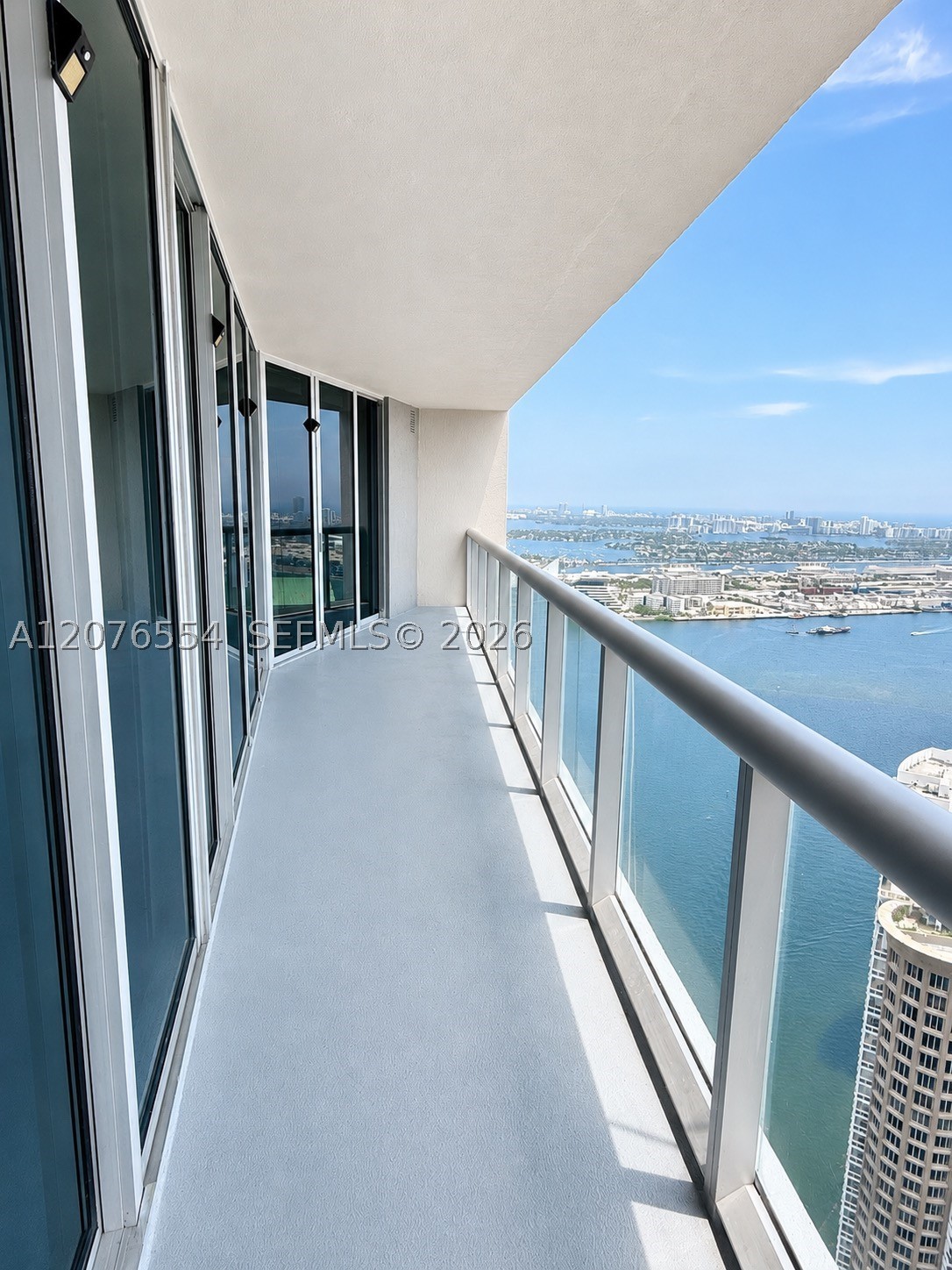 465 Brickell Ave #5605, Miami FL 33131