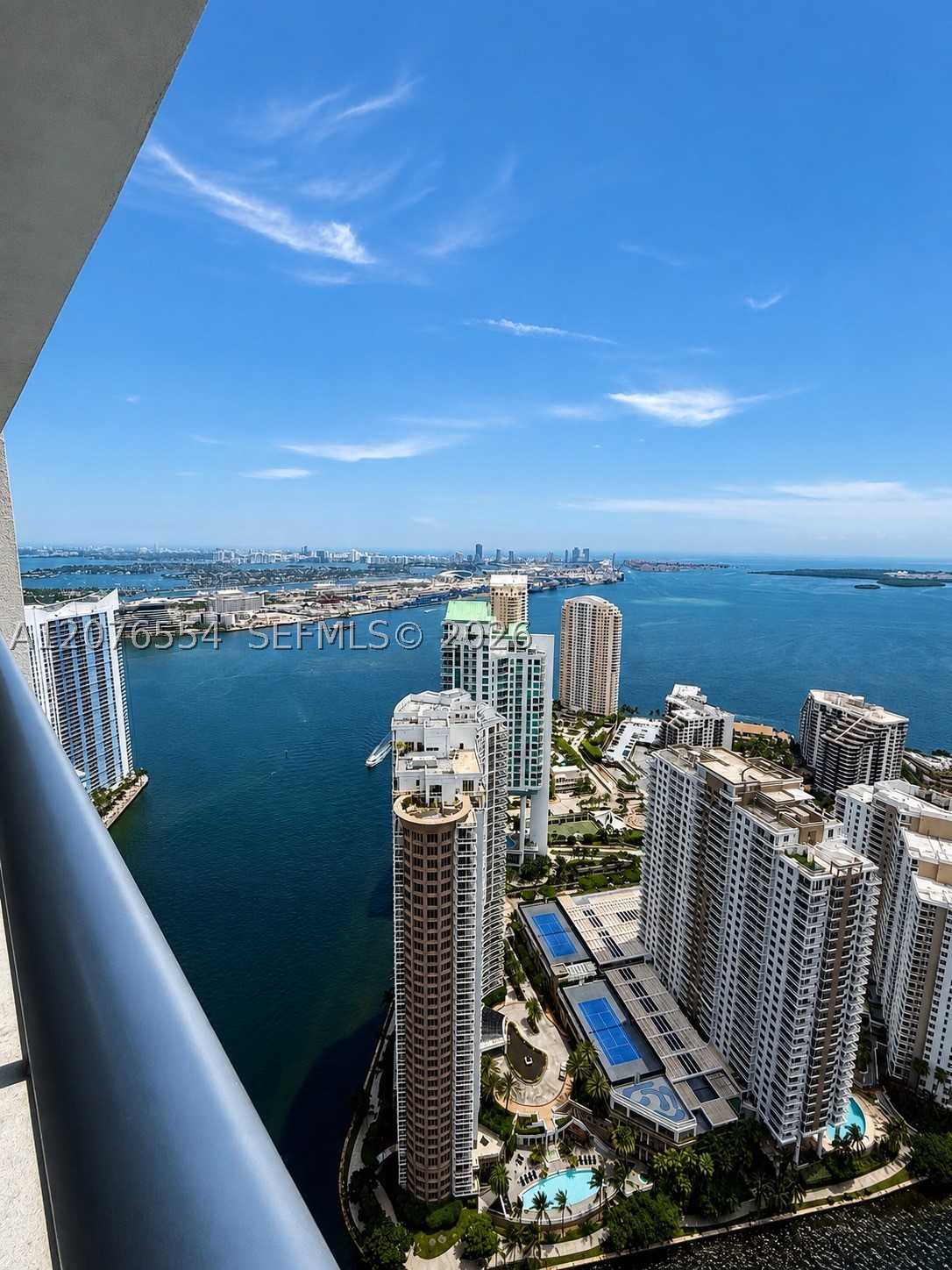 465 Brickell Ave #5605, Miami FL 33131