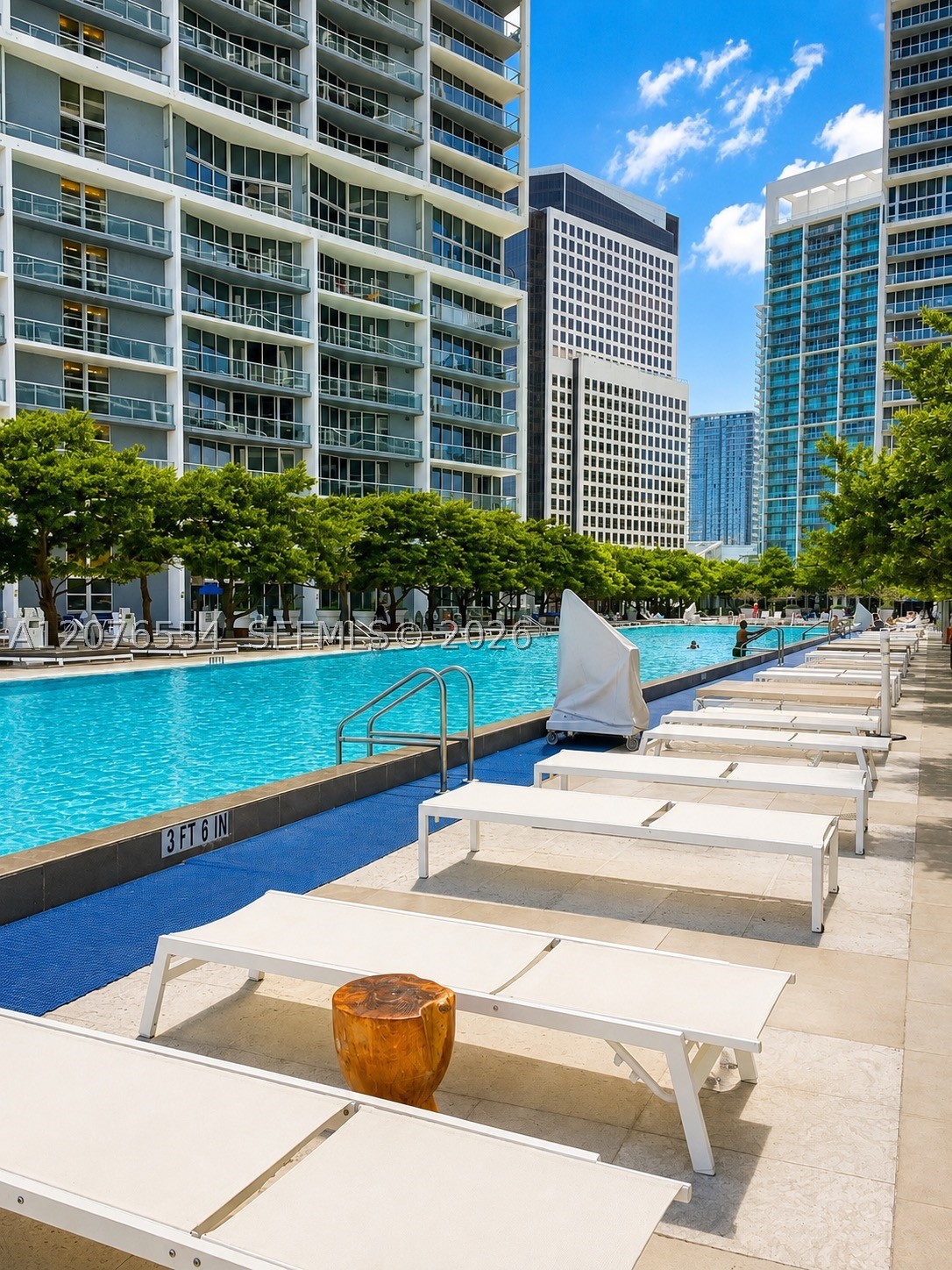 465 Brickell Ave #5605, Miami FL 33131