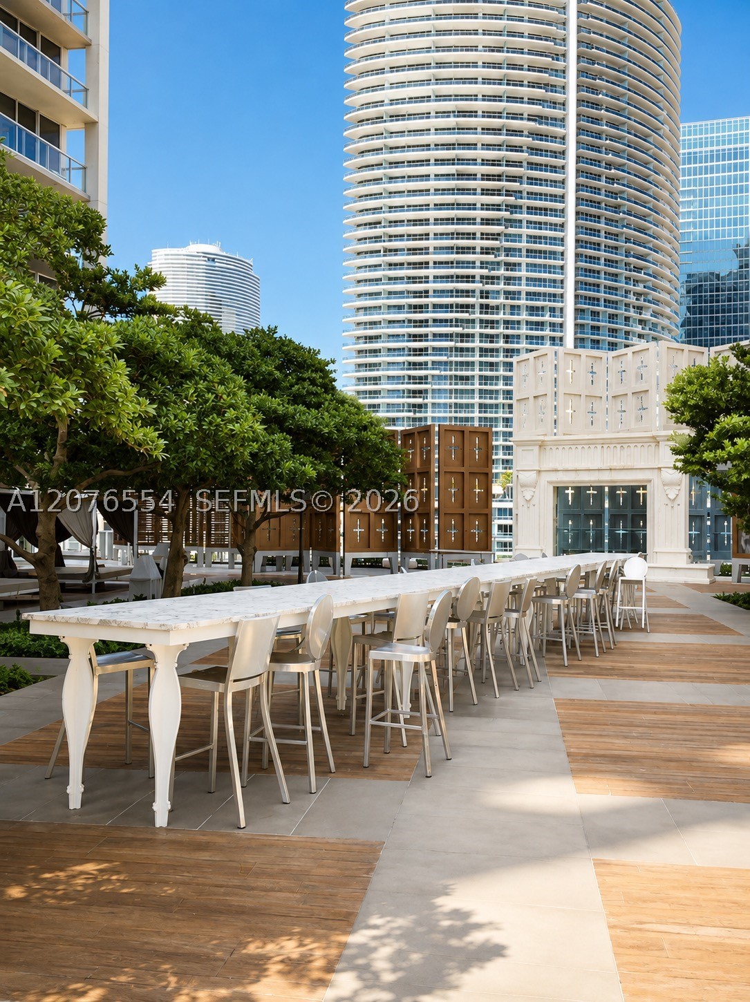 465 Brickell Ave #5605, Miami FL 33131