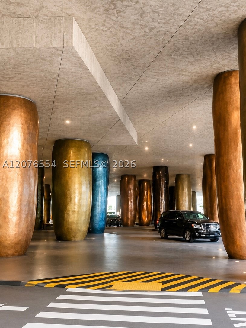 465 Brickell Ave #5605, Miami FL 33131