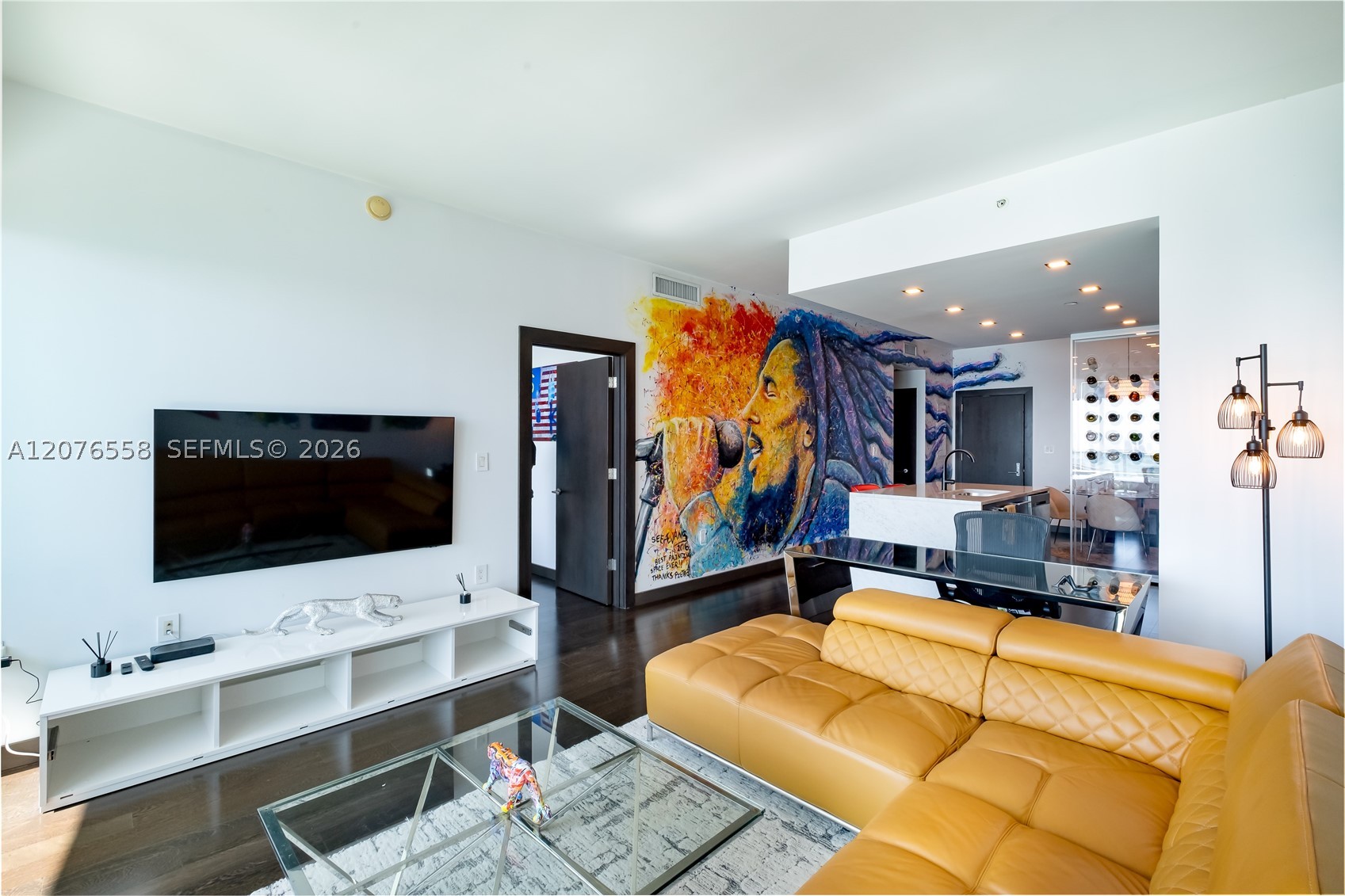 900 Biscayne Blvd #4403, Miami FL 33132