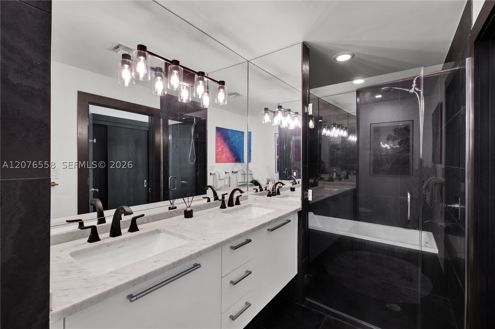 900 Biscayne Blvd #4403, Miami FL 33132