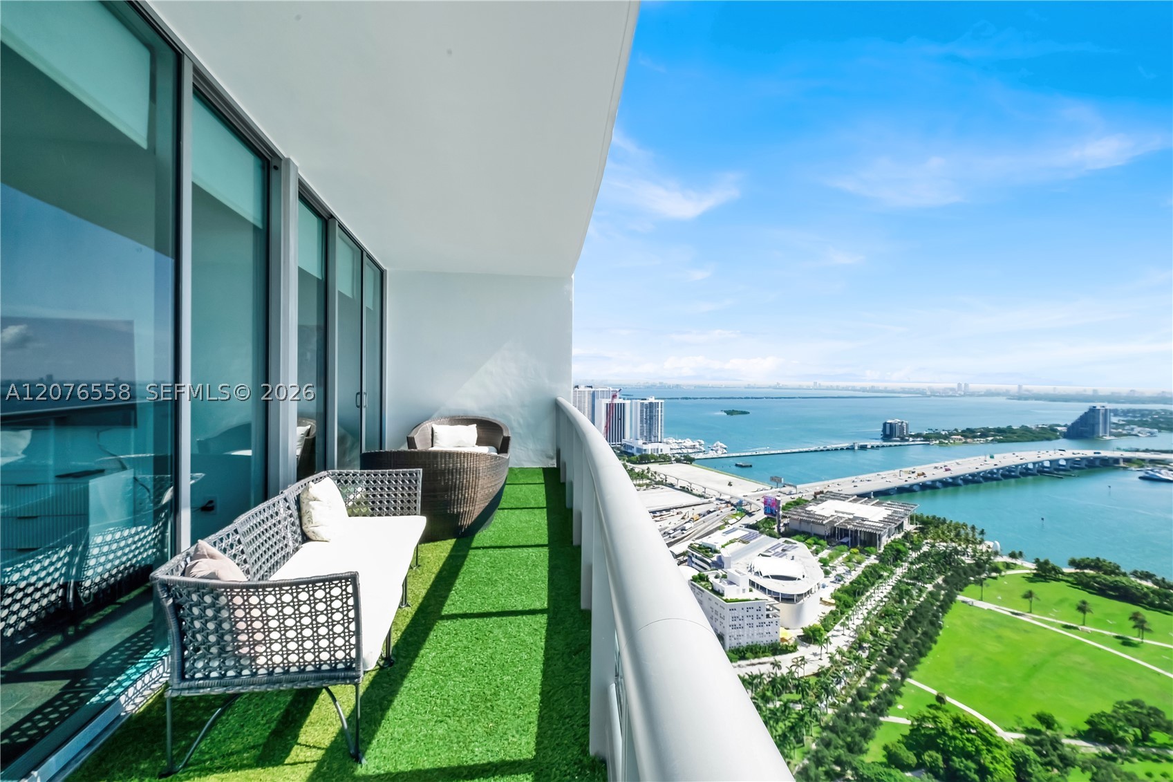 900 Biscayne Blvd #4403, Miami FL 33132