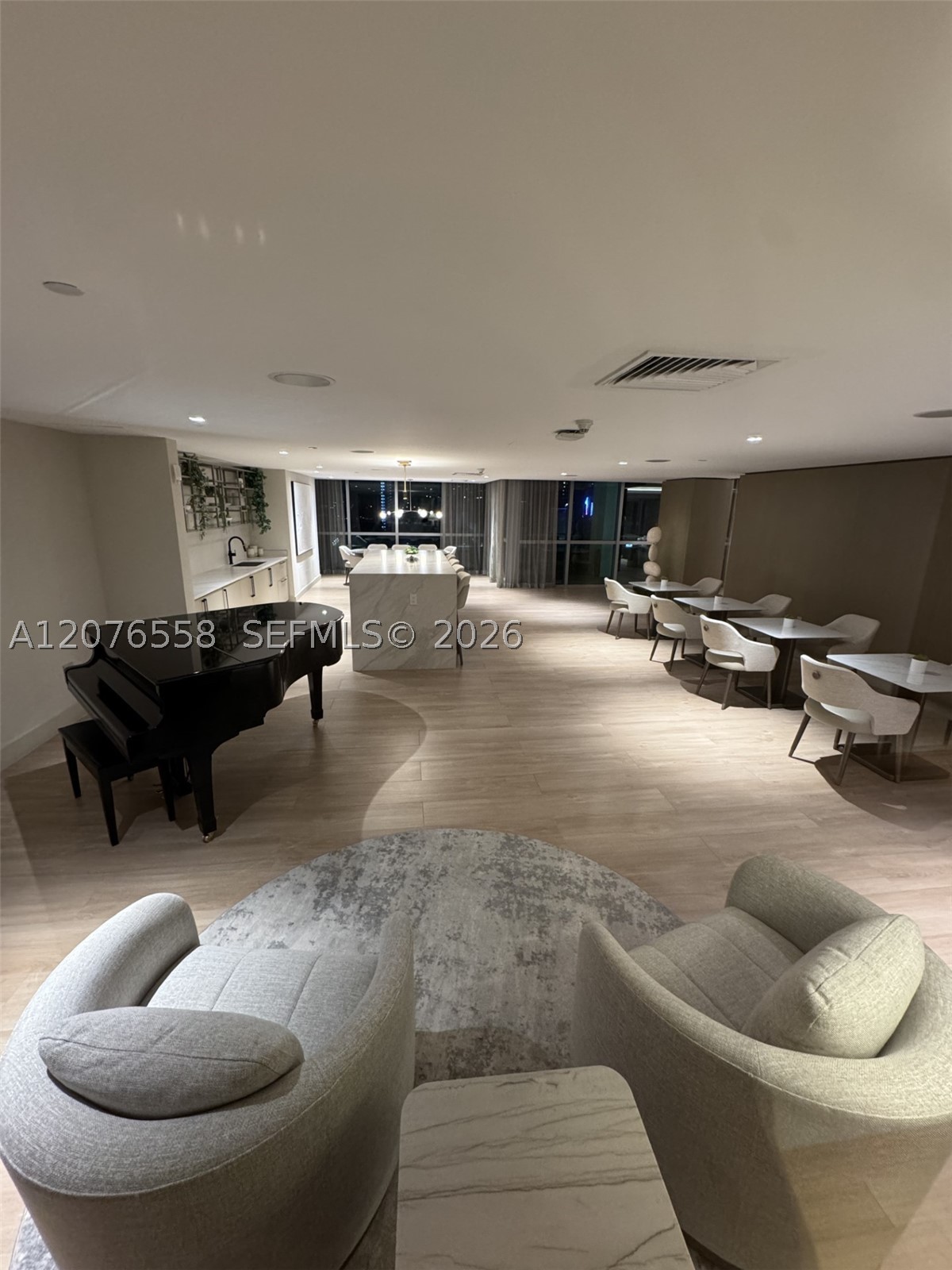 900 Biscayne Blvd #4403, Miami FL 33132