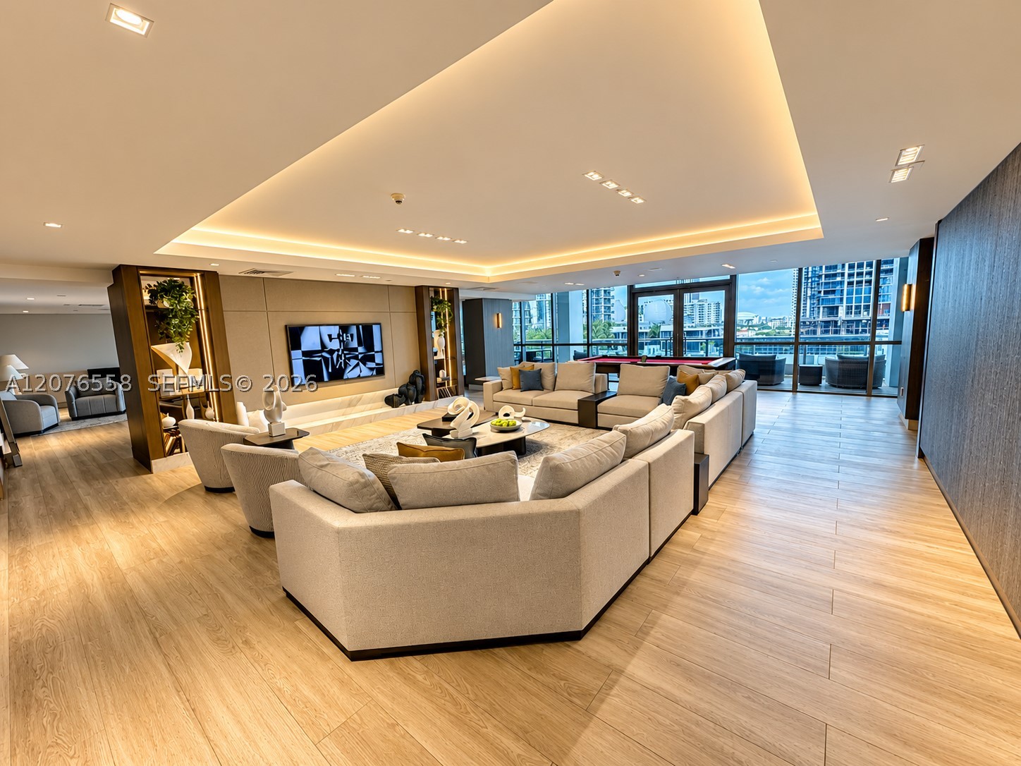 900 Biscayne Blvd #4403, Miami FL 33132