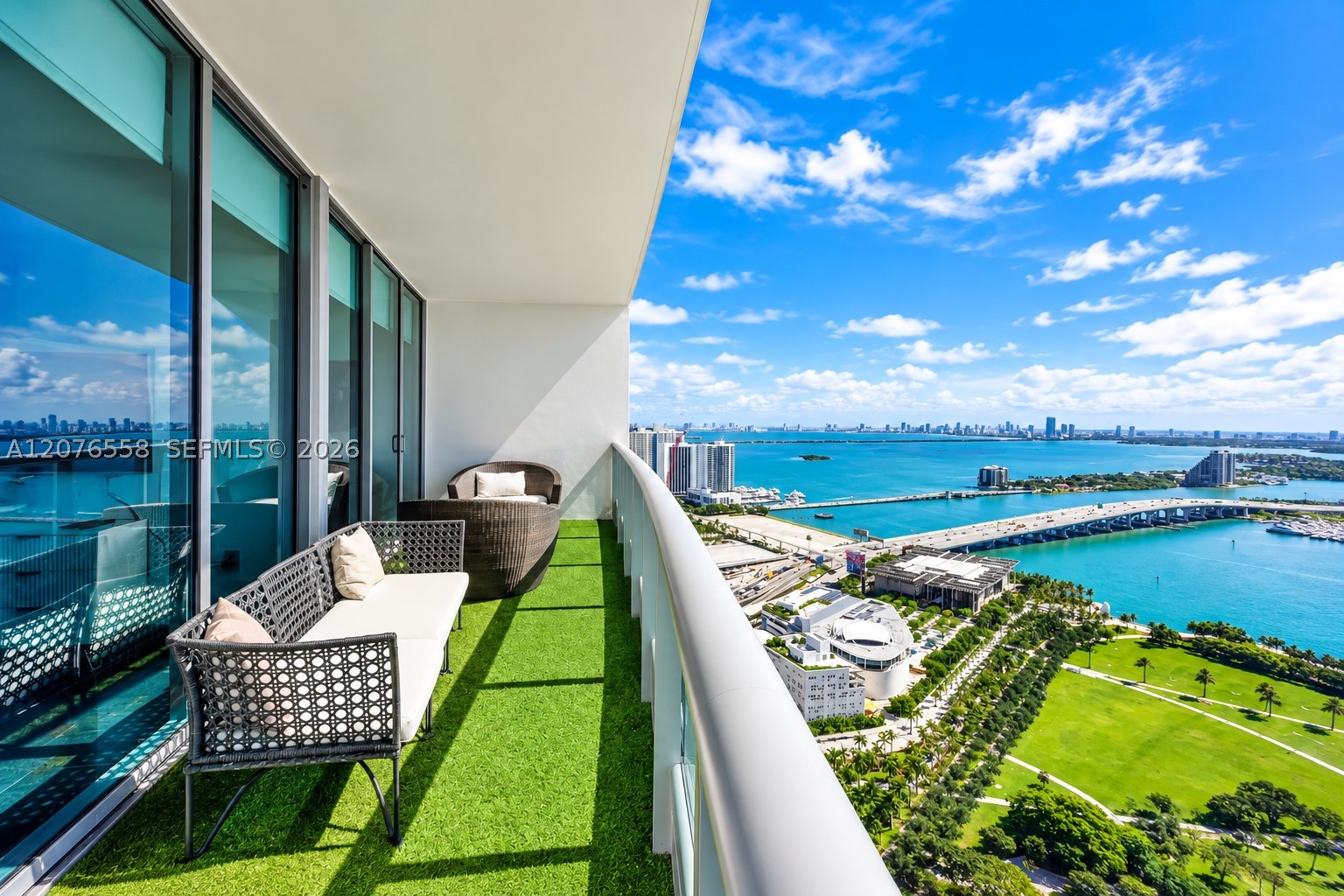 900 Biscayne Blvd #4403, Miami FL 33132
