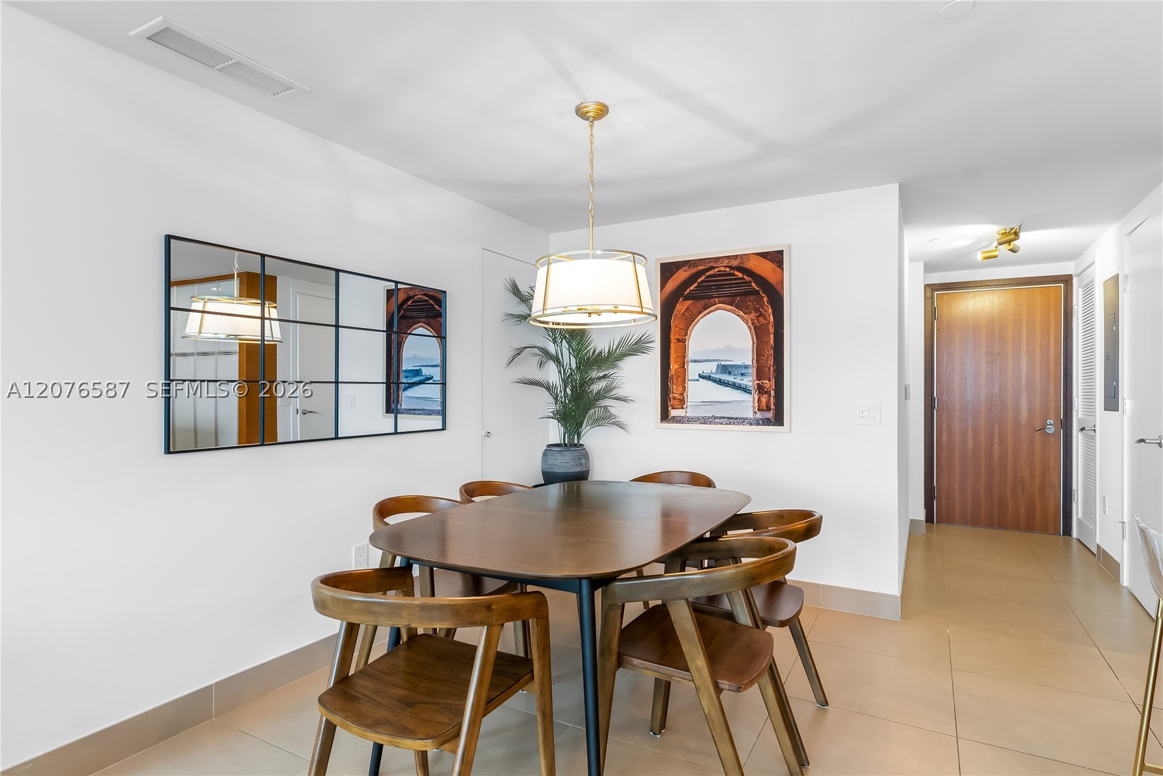 5875 Collins Ave #903, Miami Beach FL 33140