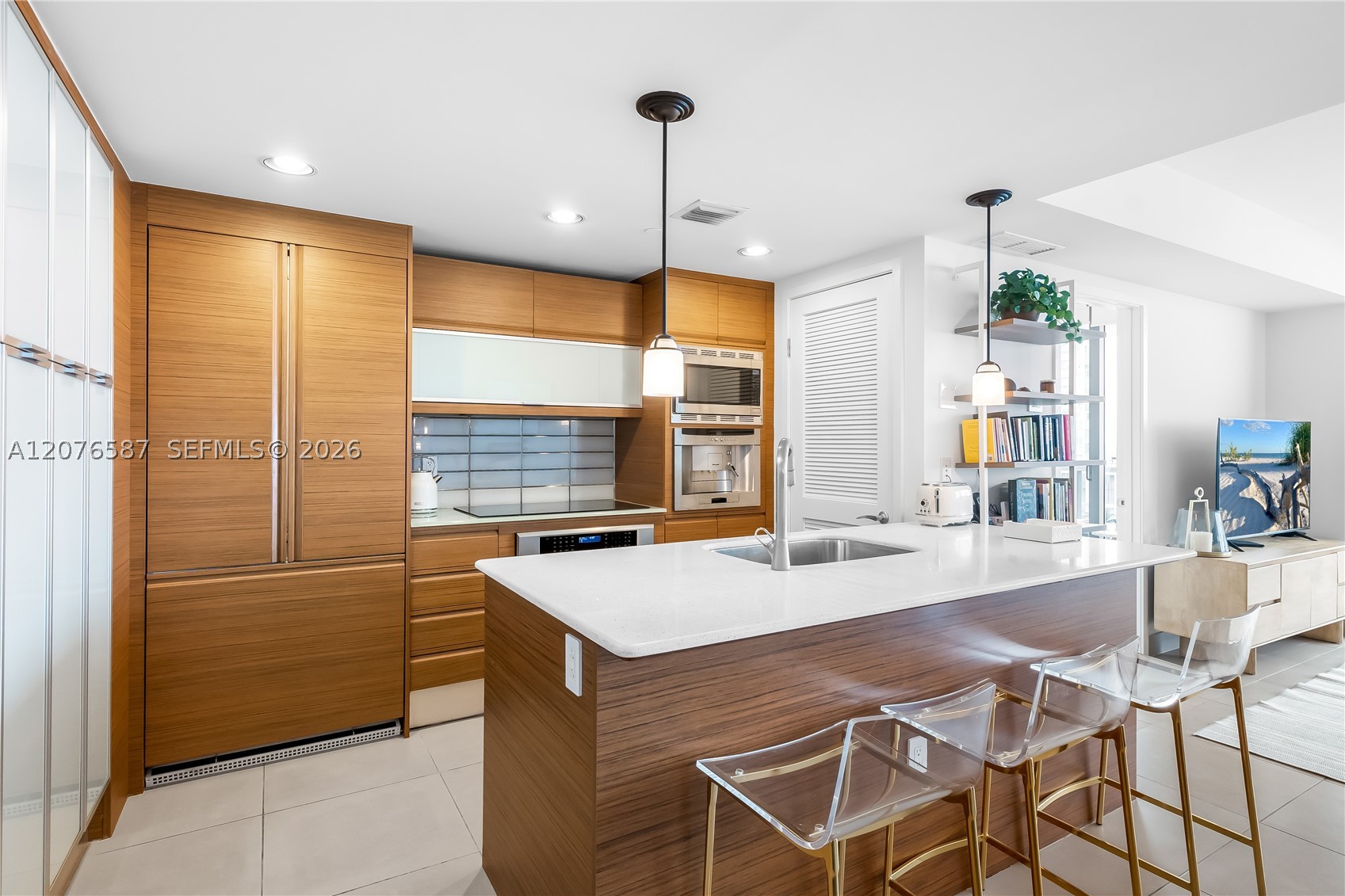5875 Collins Ave #903, Miami Beach FL 33140