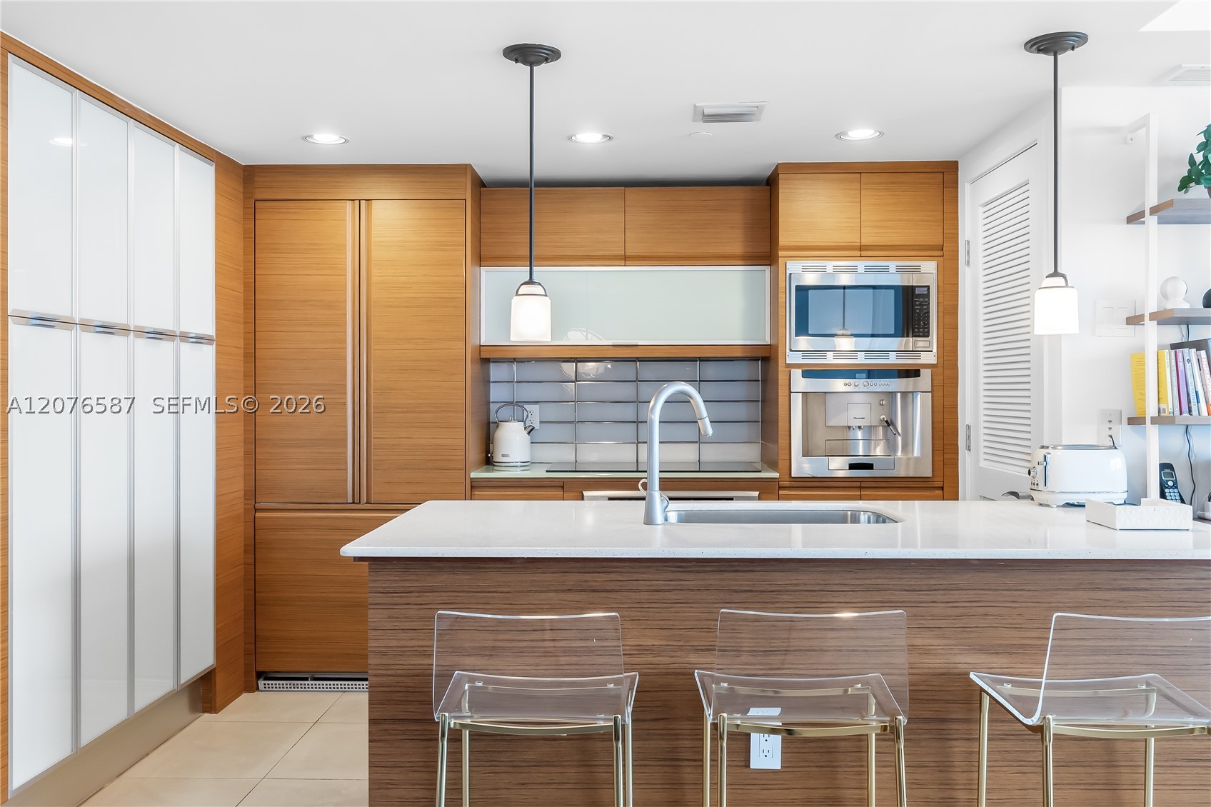 5875 Collins Ave #903, Miami Beach FL 33140