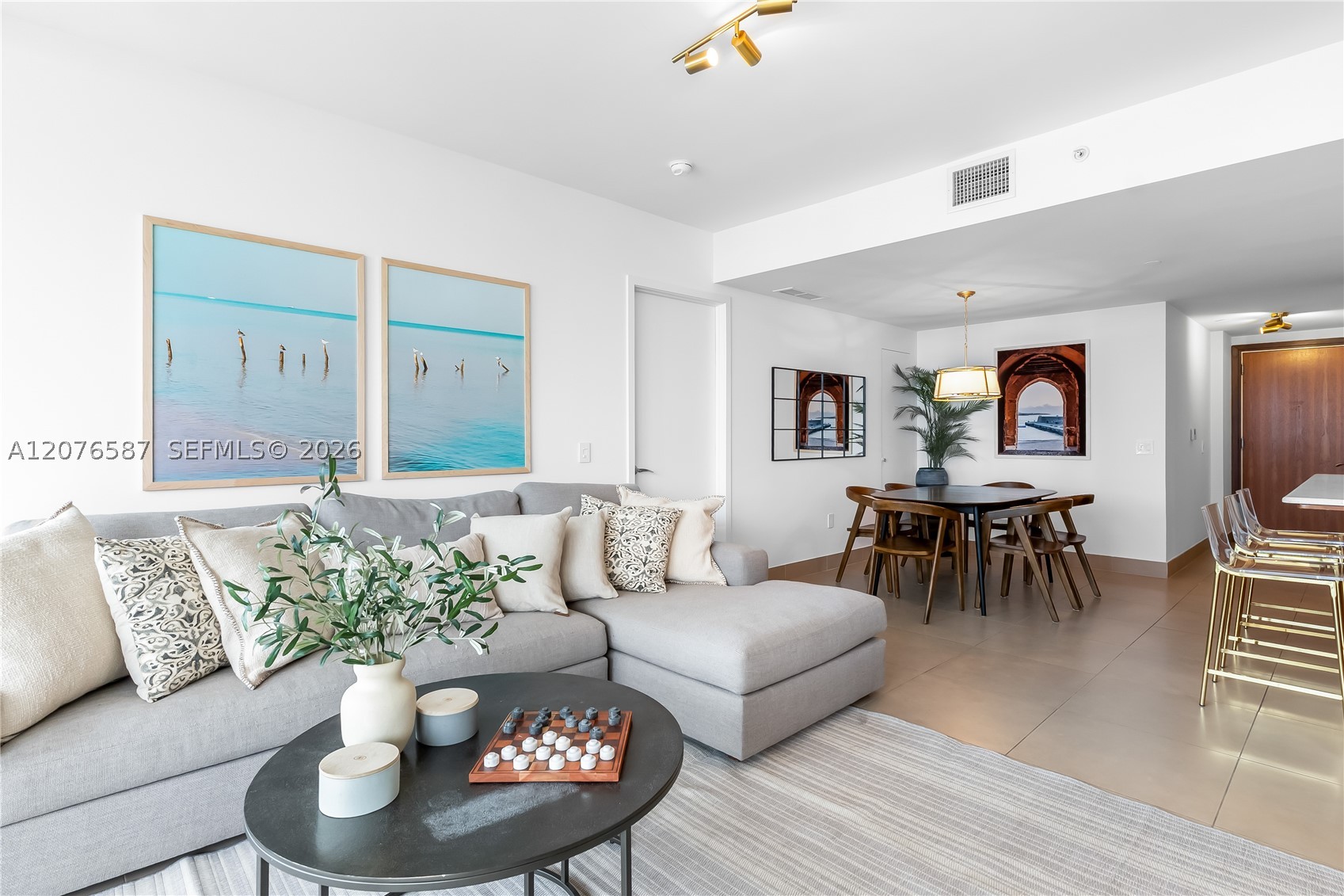 5875 Collins Ave #903, Miami Beach FL 33140