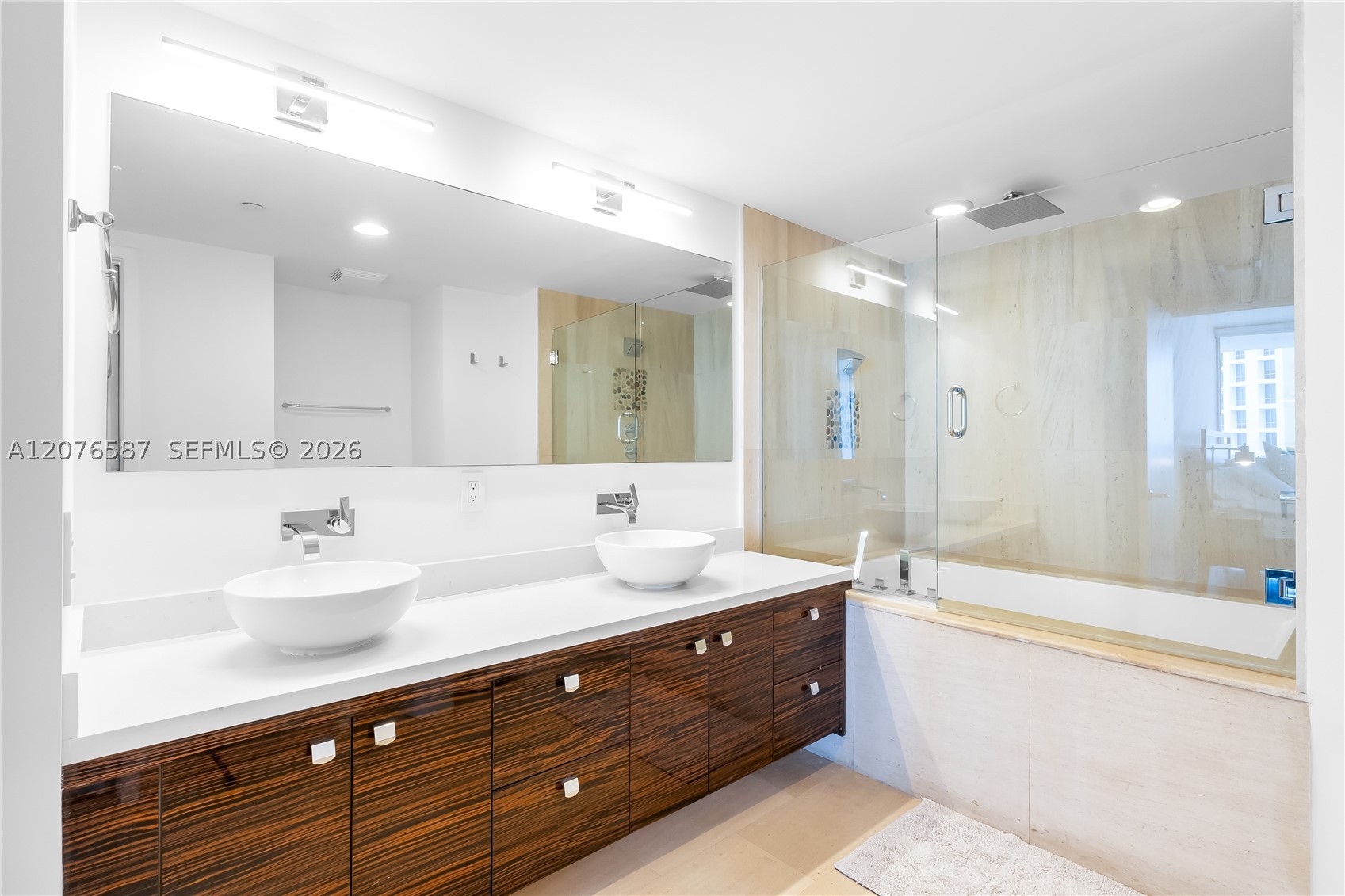 5875 Collins Ave #903, Miami Beach FL 33140