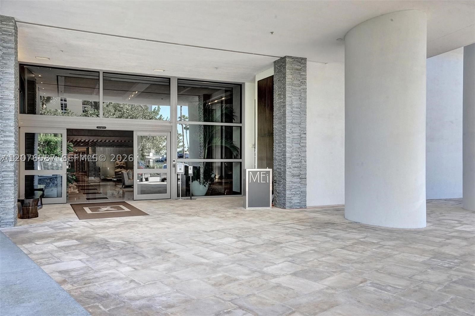 5875 Collins Ave #903, Miami Beach FL 33140