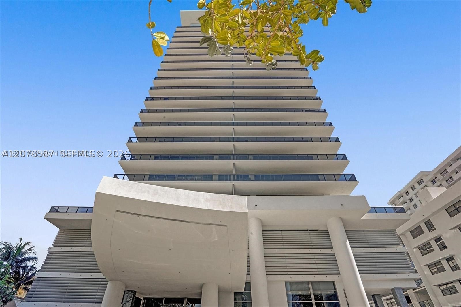 5875 Collins Ave #903, Miami Beach FL 33140