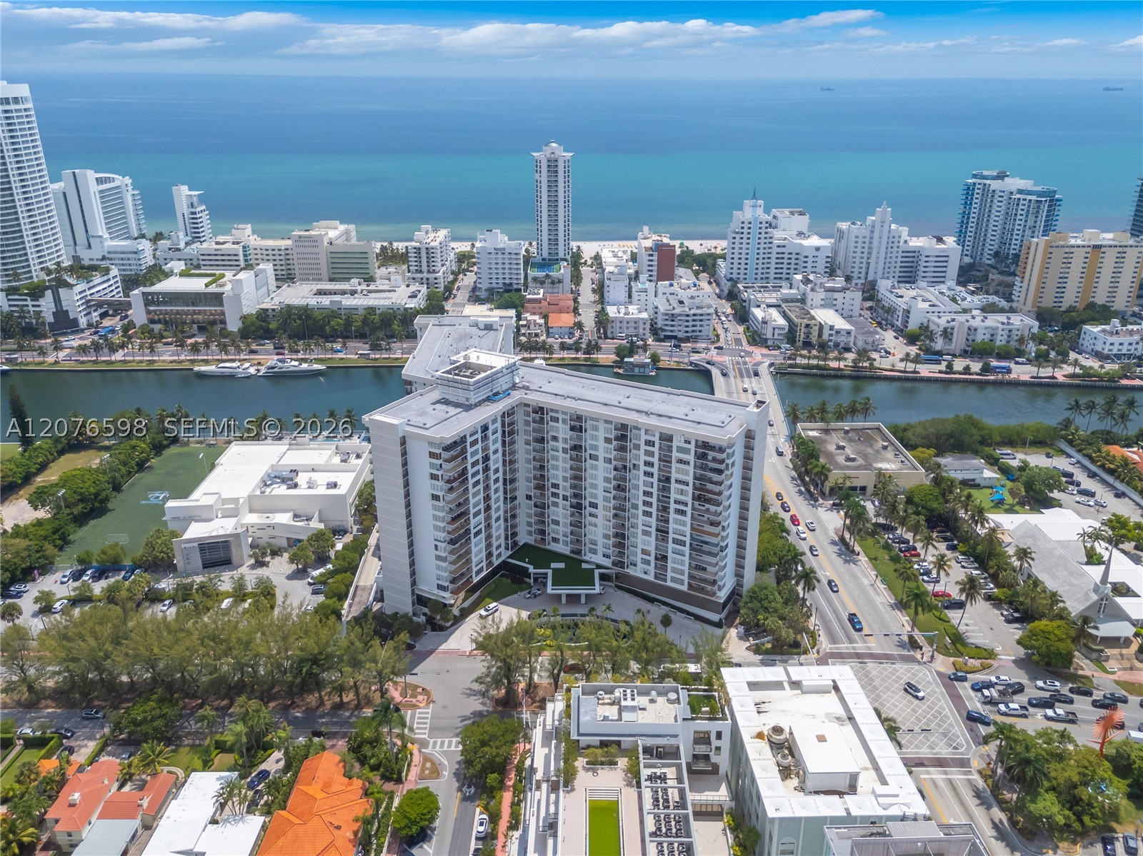 4101 Pine Tree Dr #1105, Miami Beach FL 33140