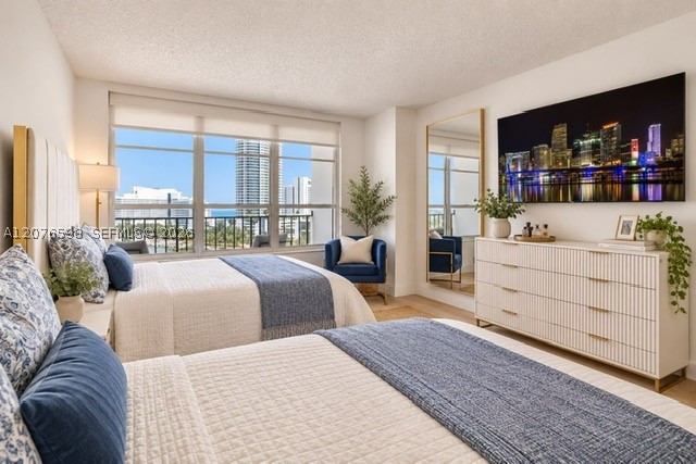 4101 Pine Tree Dr #1105, Miami Beach FL 33140