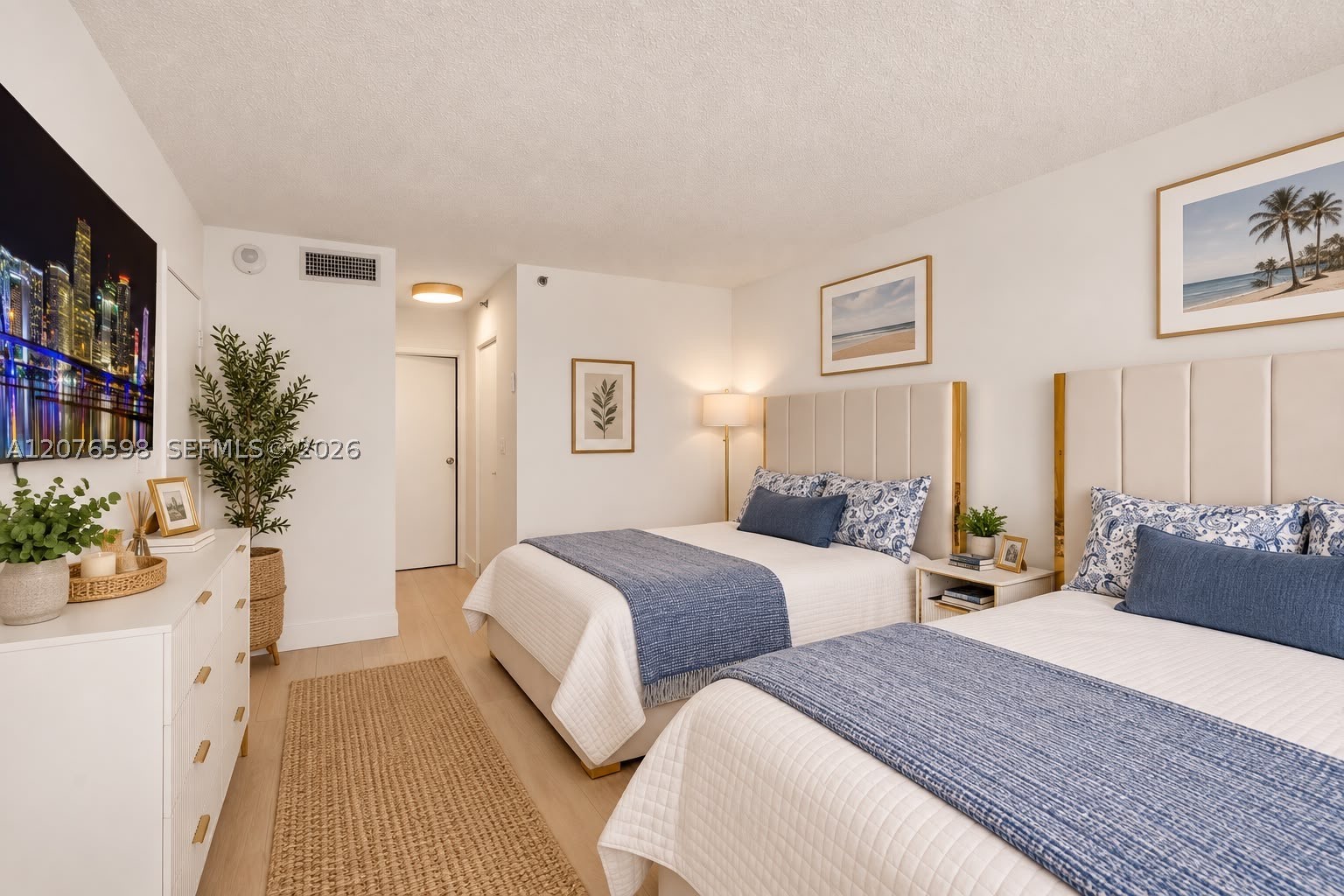 4101 Pine Tree Dr #1105, Miami Beach FL 33140