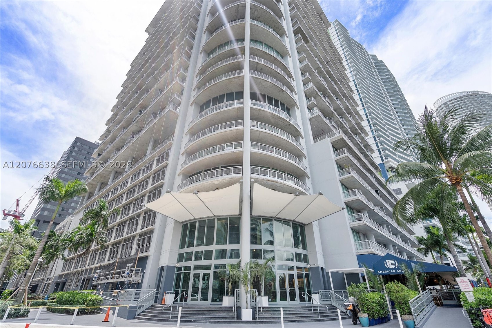 690 SW 1st Ct #2025, Miami FL 33130