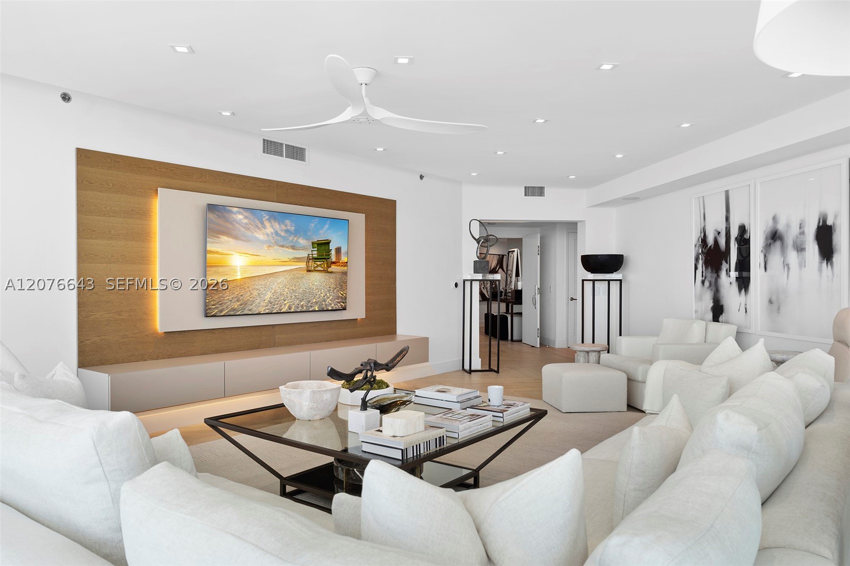 2711 S Ocean Dr #1502, Hollywood FL 33019