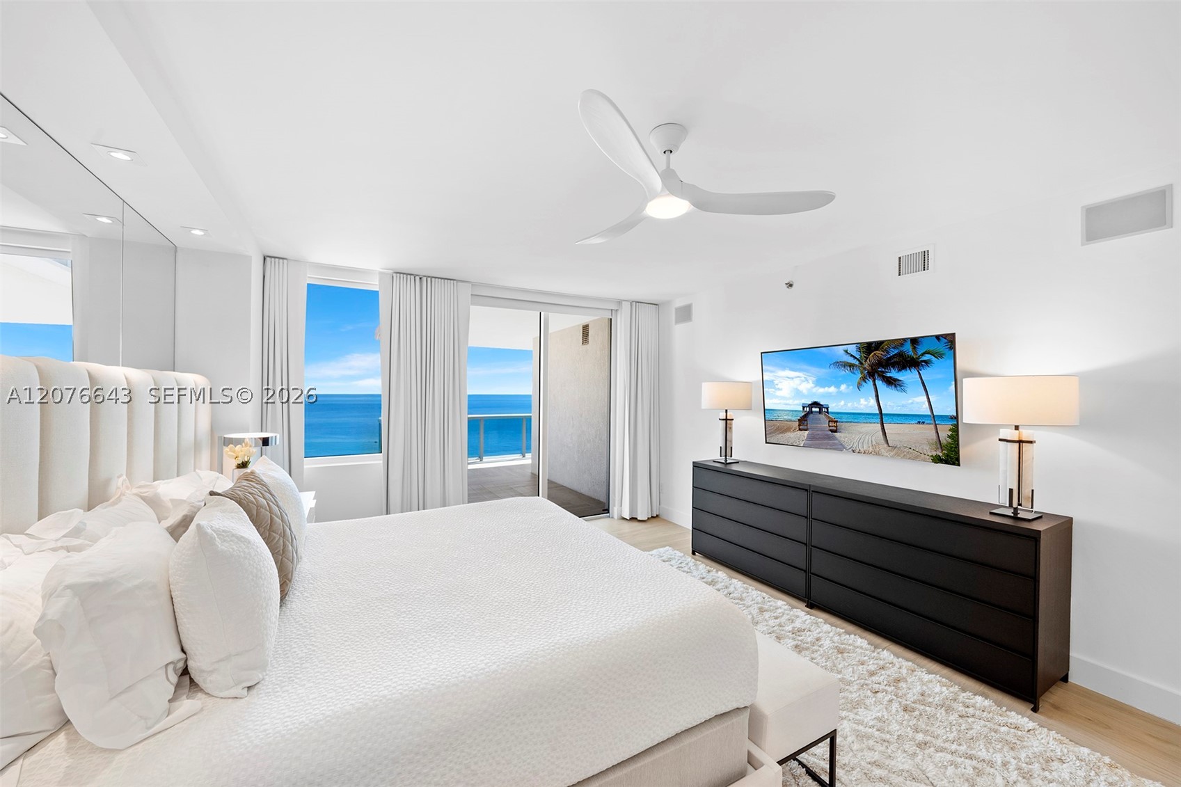 2711 S Ocean Dr #1502, Hollywood FL 33019