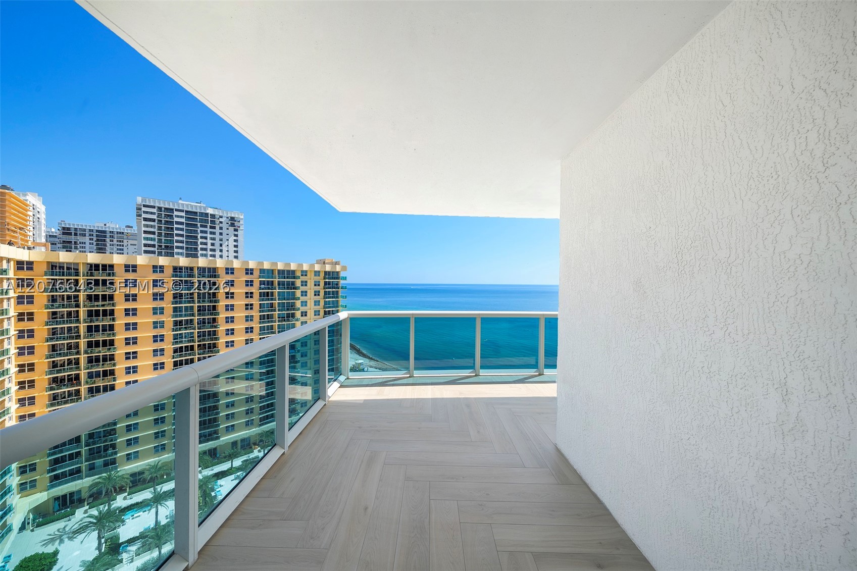 2711 S Ocean Dr #1502, Hollywood FL 33019