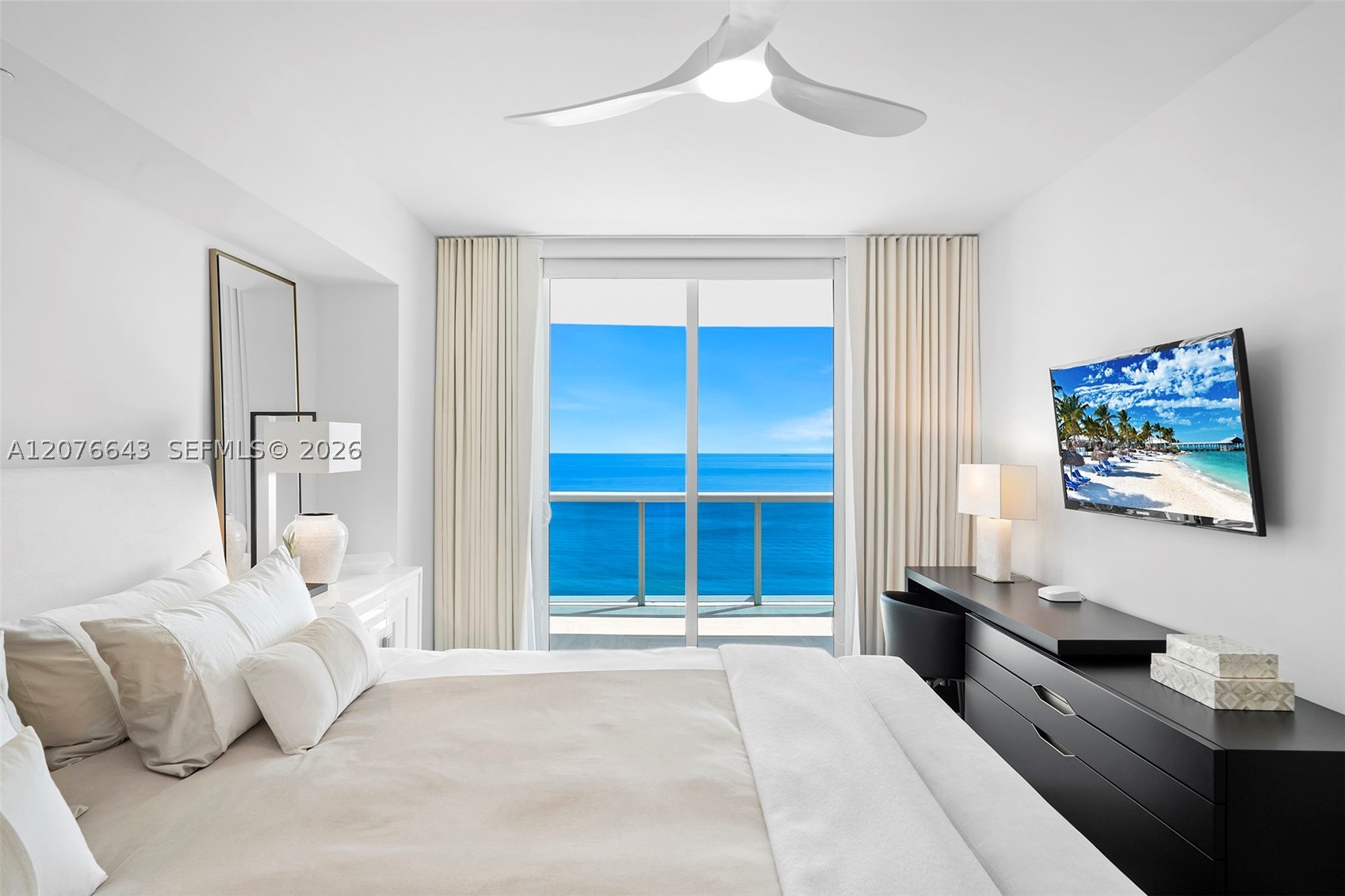 2711 S Ocean Dr #1502, Hollywood FL 33019