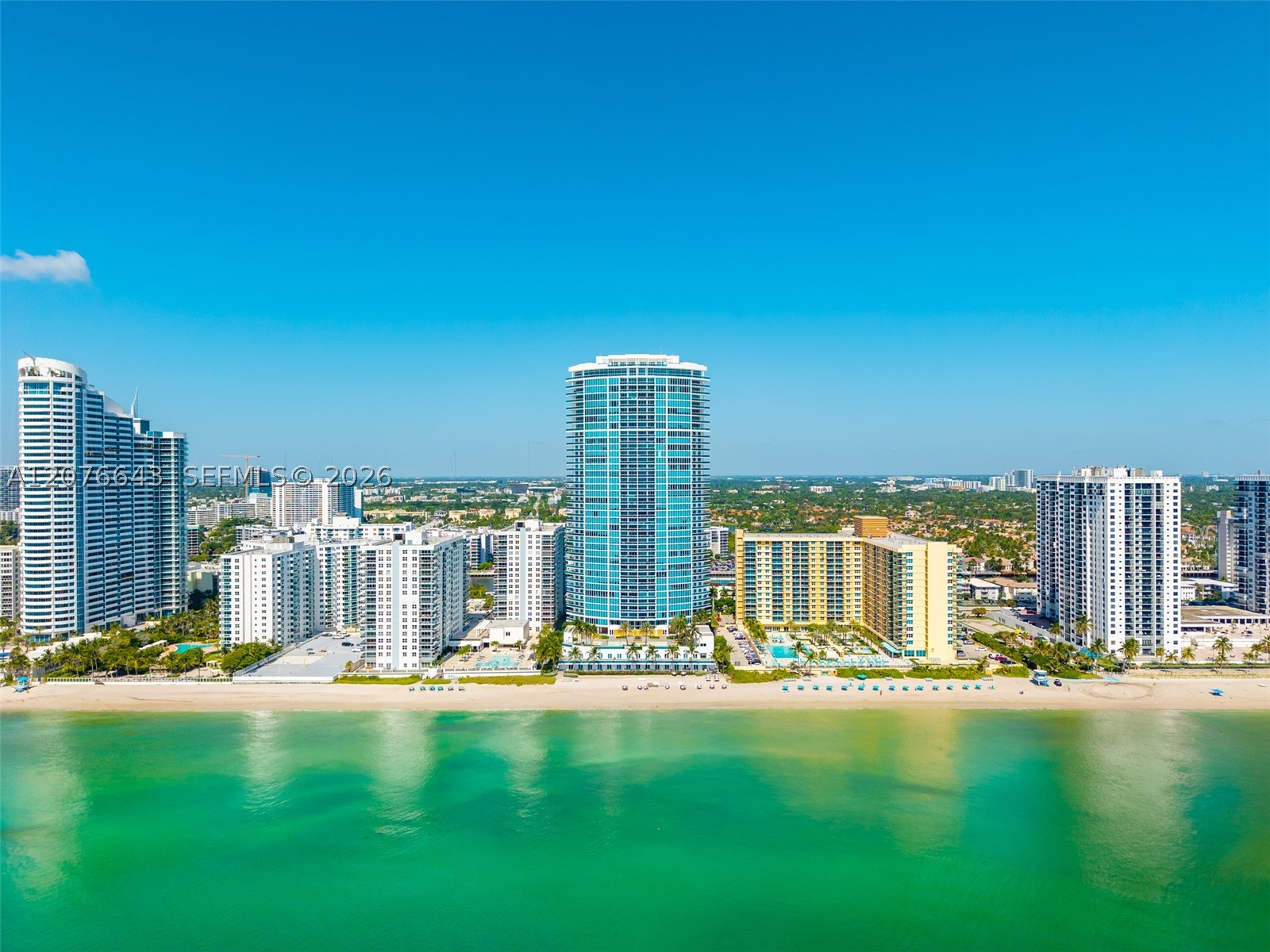 2711 S Ocean Dr #1502, Hollywood FL 33019