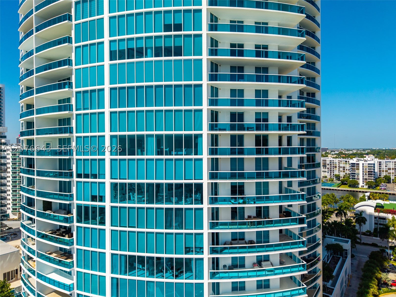 2711 S Ocean Dr #1502, Hollywood FL 33019