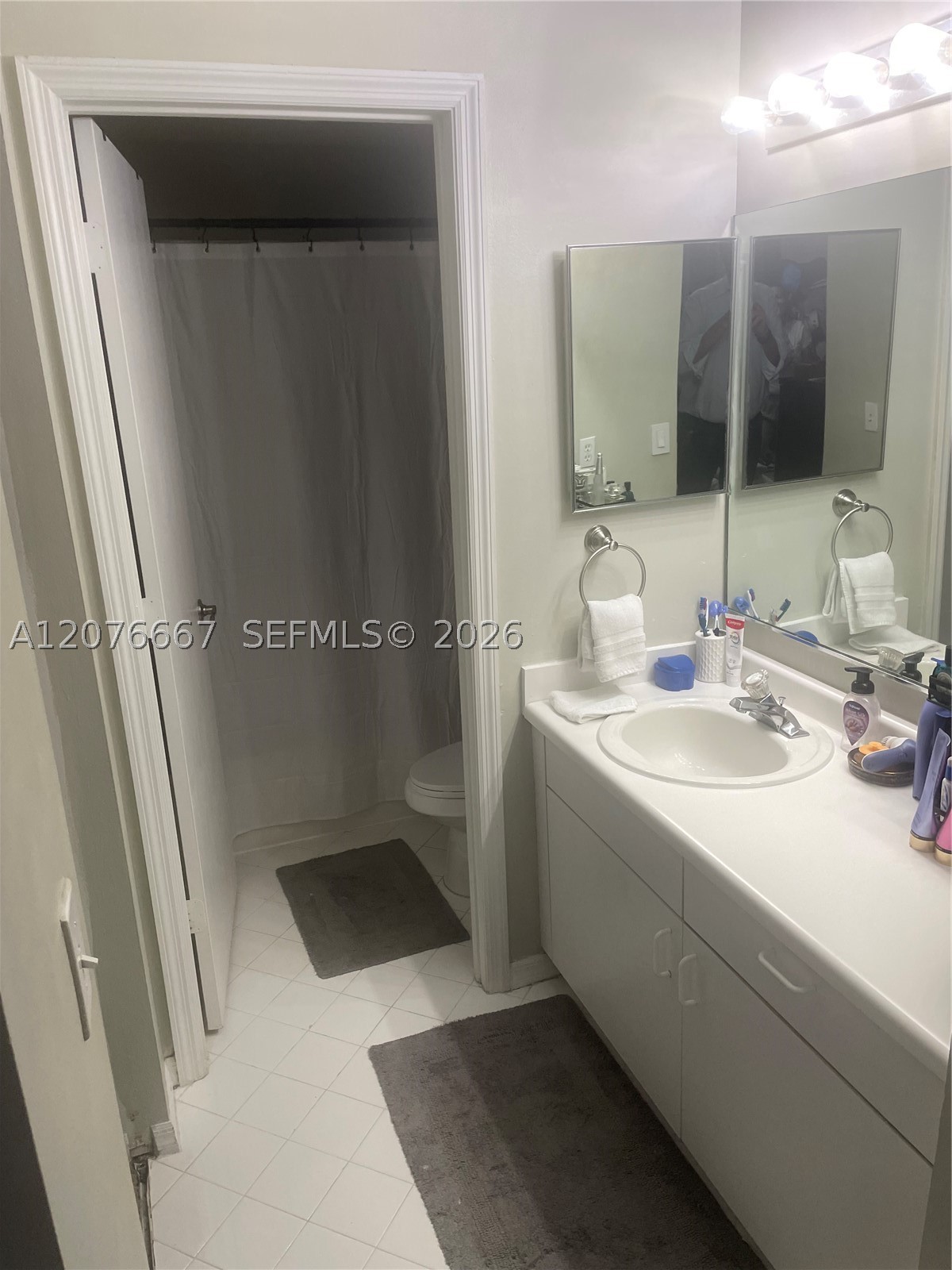 1522 Barcelona Way #5-20, Weston FL 33327