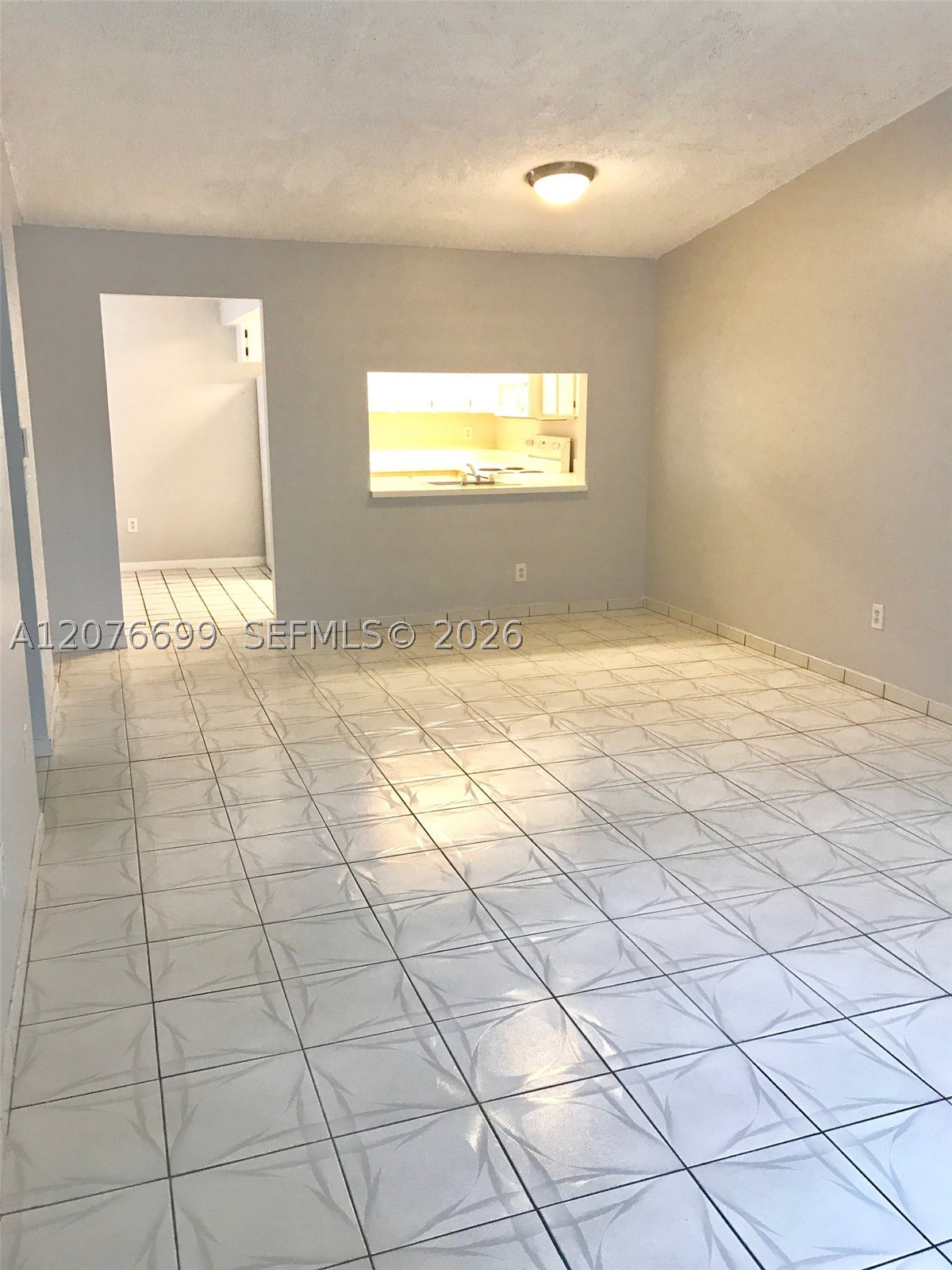9810 Hammocks Blvd #202, Miami FL 33196