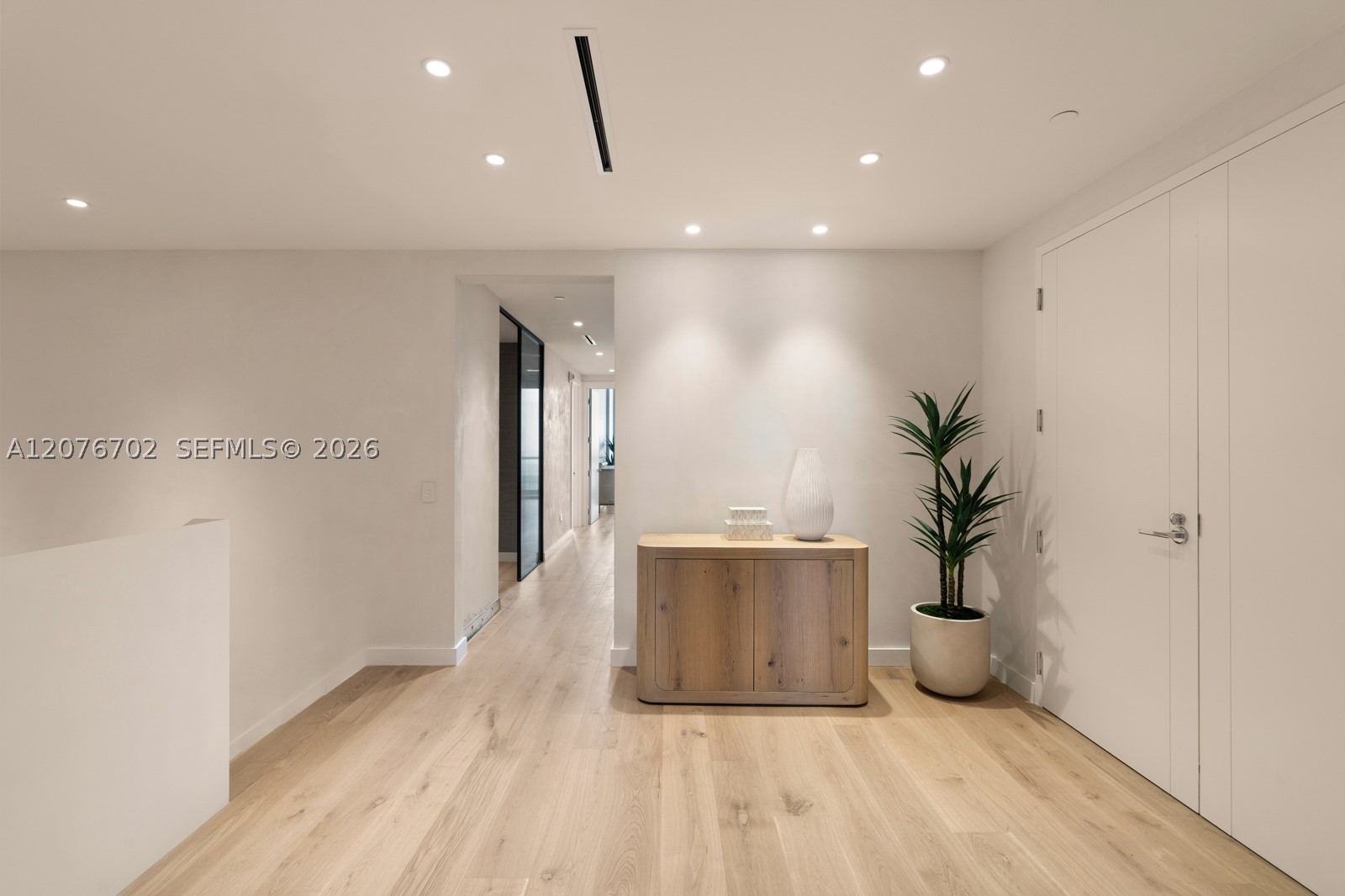 18501 Collins Ave #2301, Sunny Isles Beach FL 33160