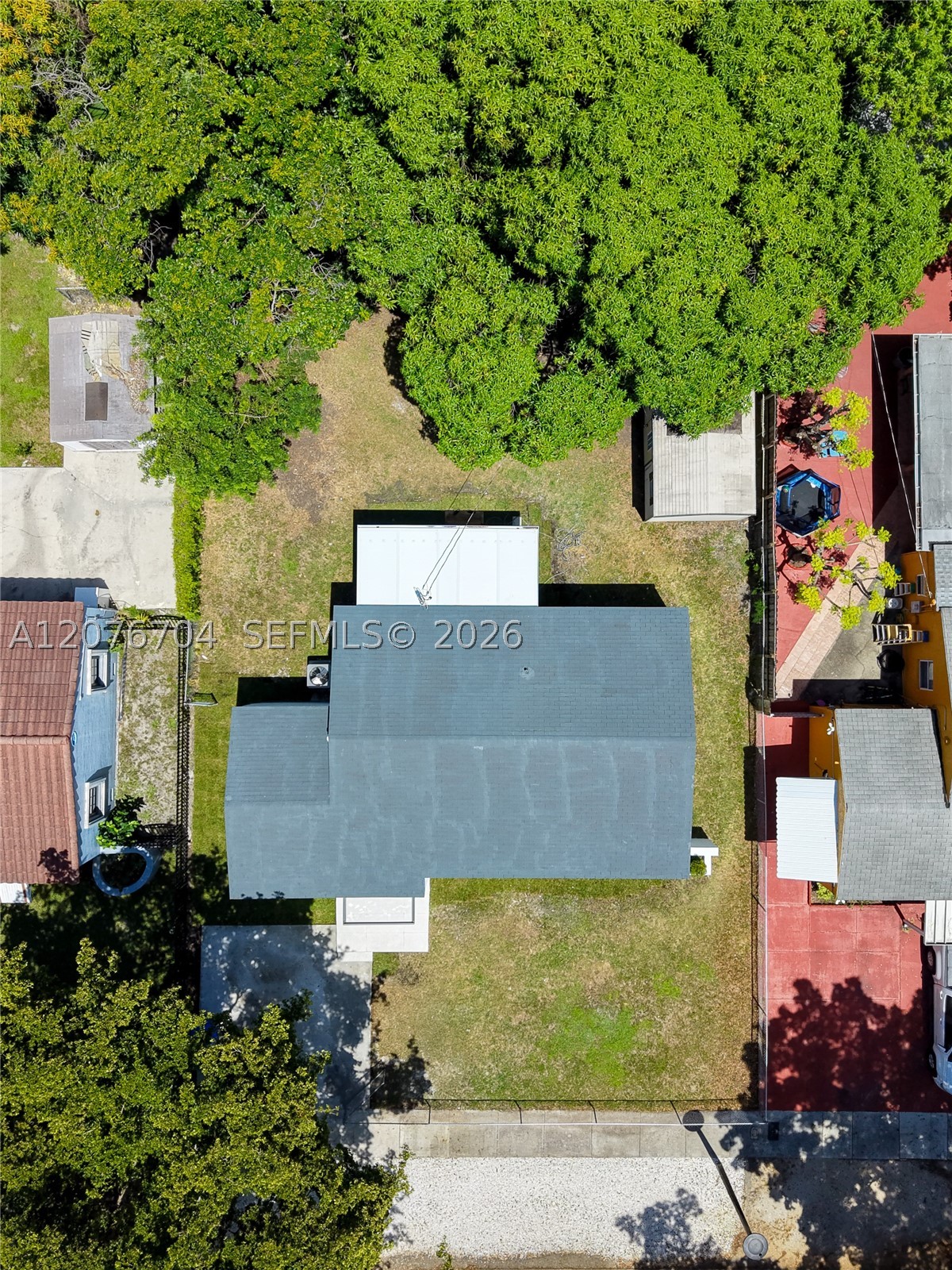 1029 NW 42nd St, Miami FL 33127