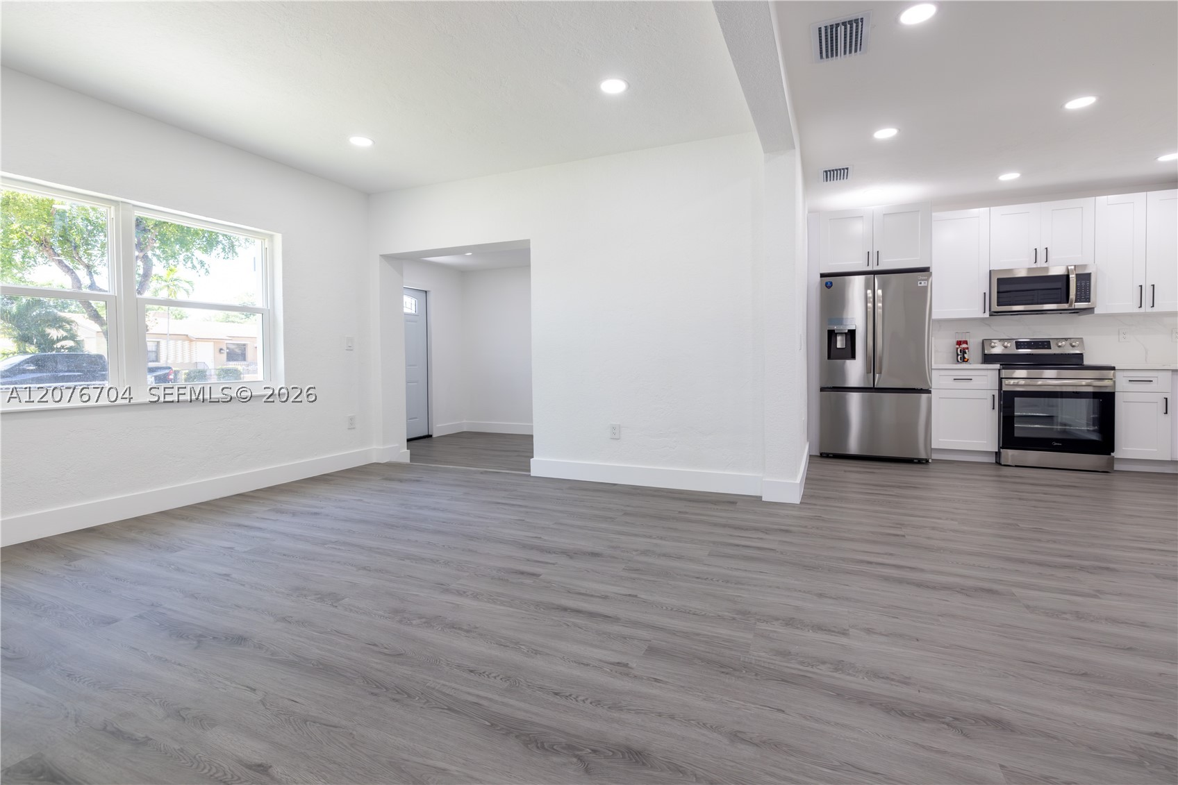1029 NW 42nd St, Miami FL 33127