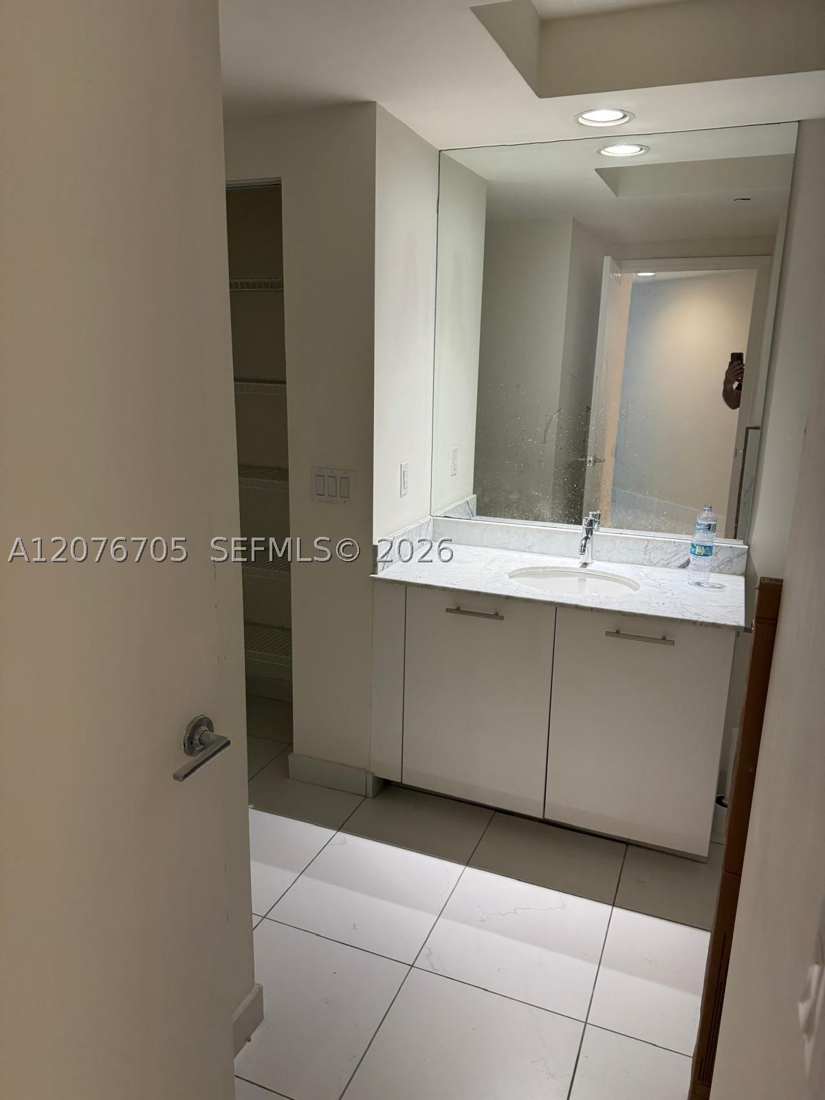 500 Brickell Ave #3210, Miami FL 33131