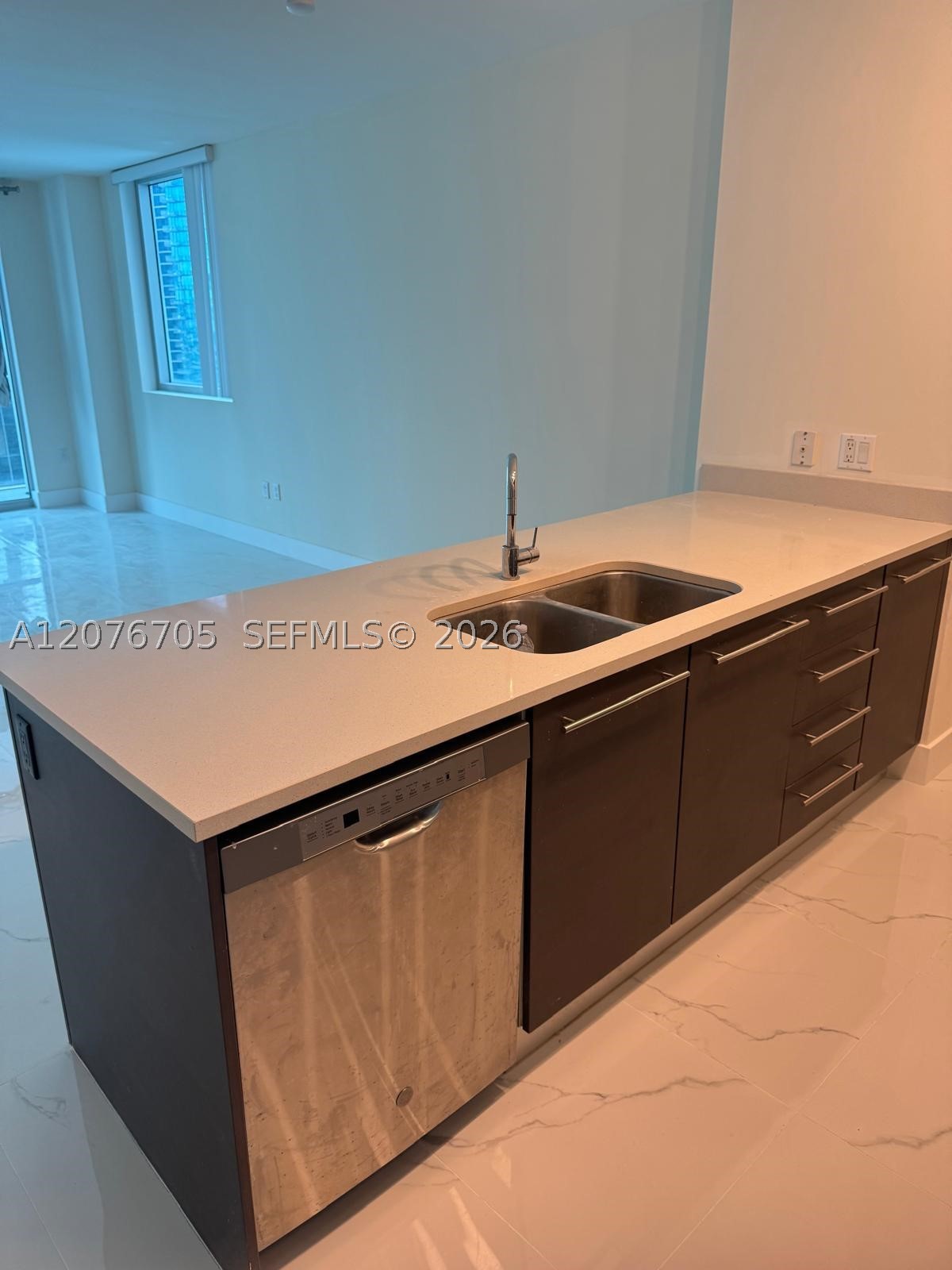 500 Brickell Ave #3210, Miami FL 33131