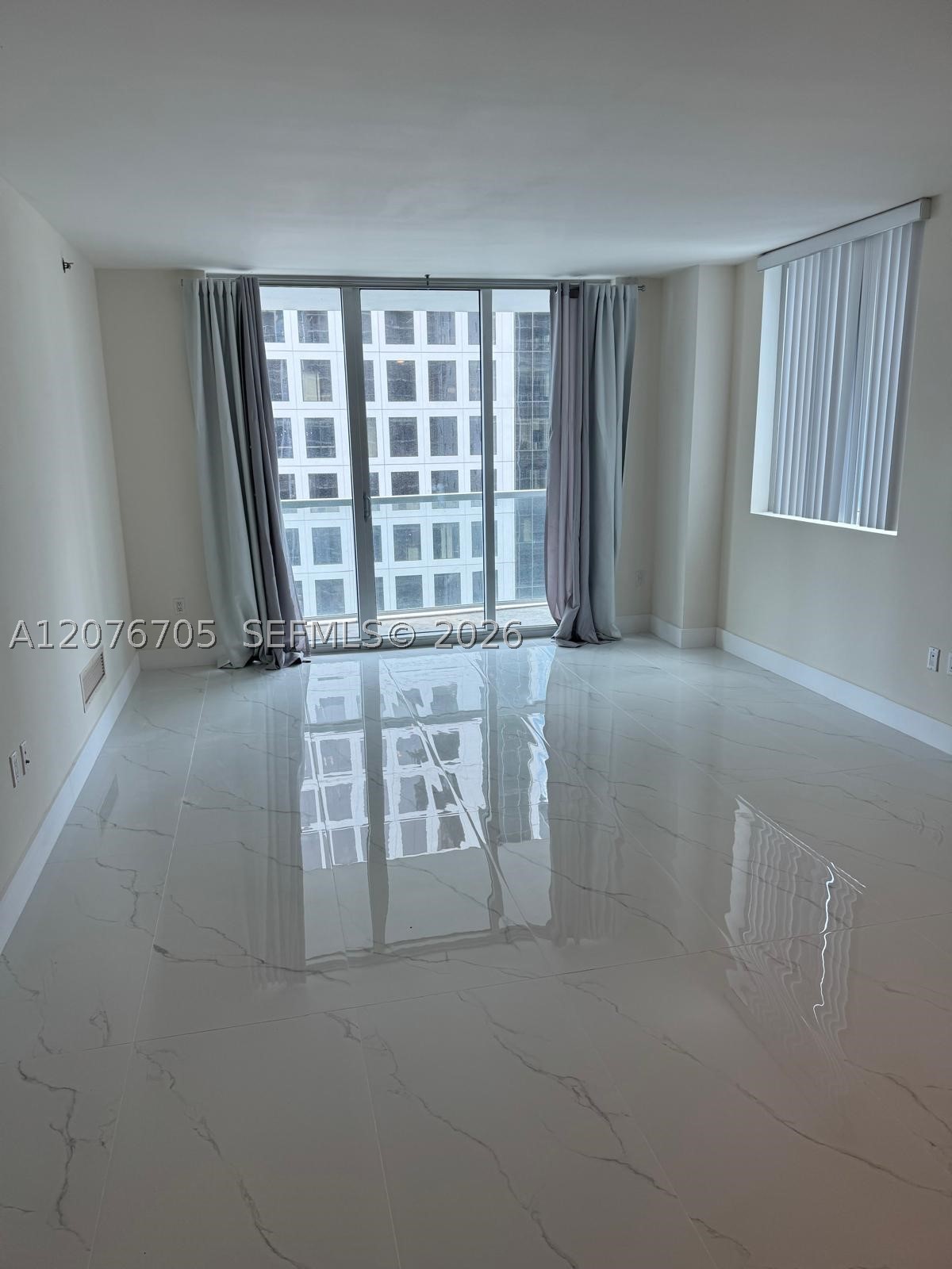 500 Brickell Ave #3210, Miami FL 33131
