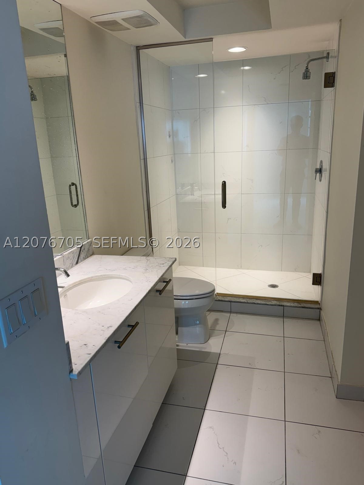500 Brickell Ave #3210, Miami FL 33131