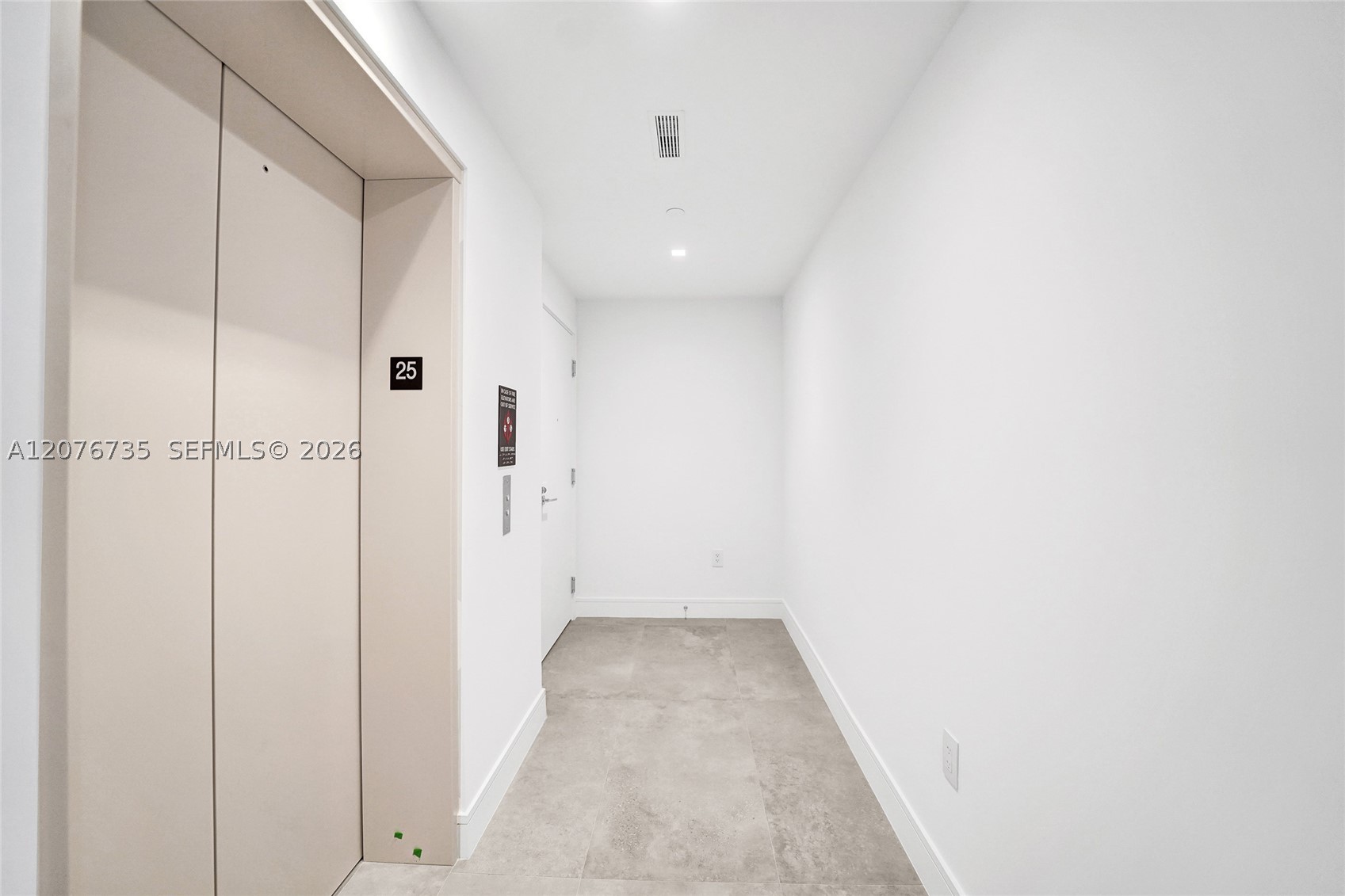 2411 Laguna Circle #2511, North Miami FL 33181
