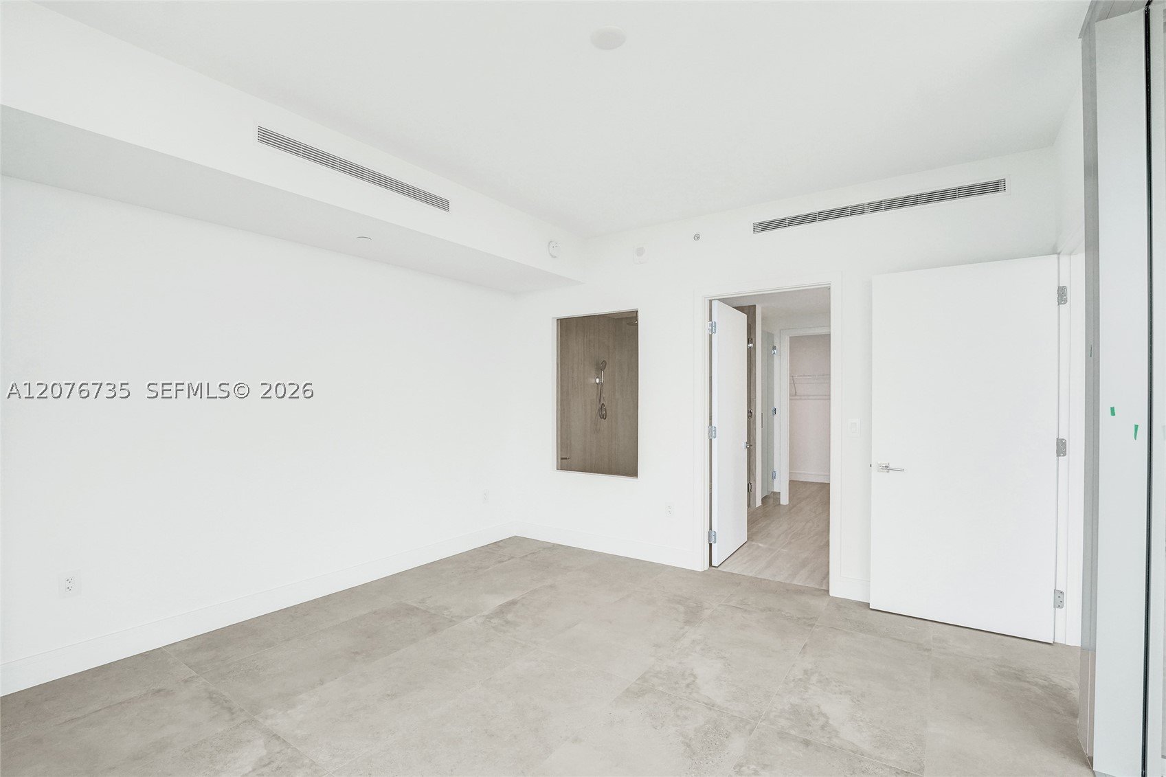2411 Laguna Circle #2511, North Miami FL 33181
