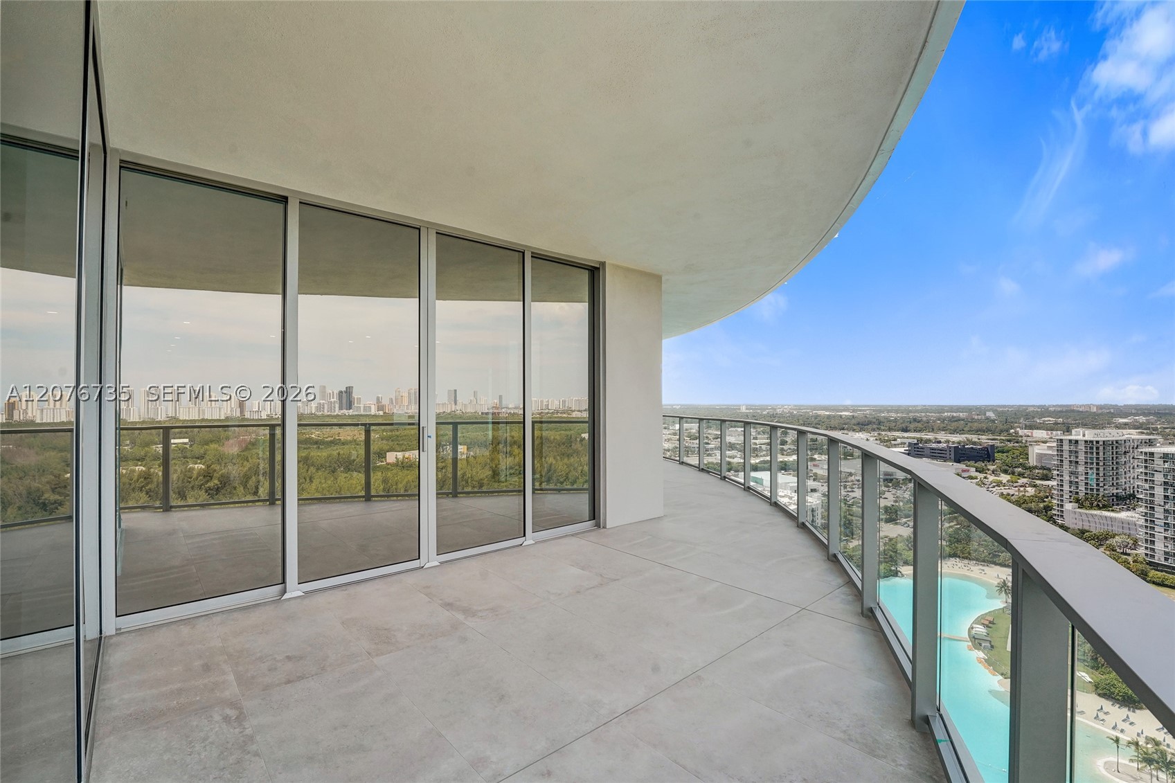 2411 Laguna Circle #2511, North Miami FL 33181