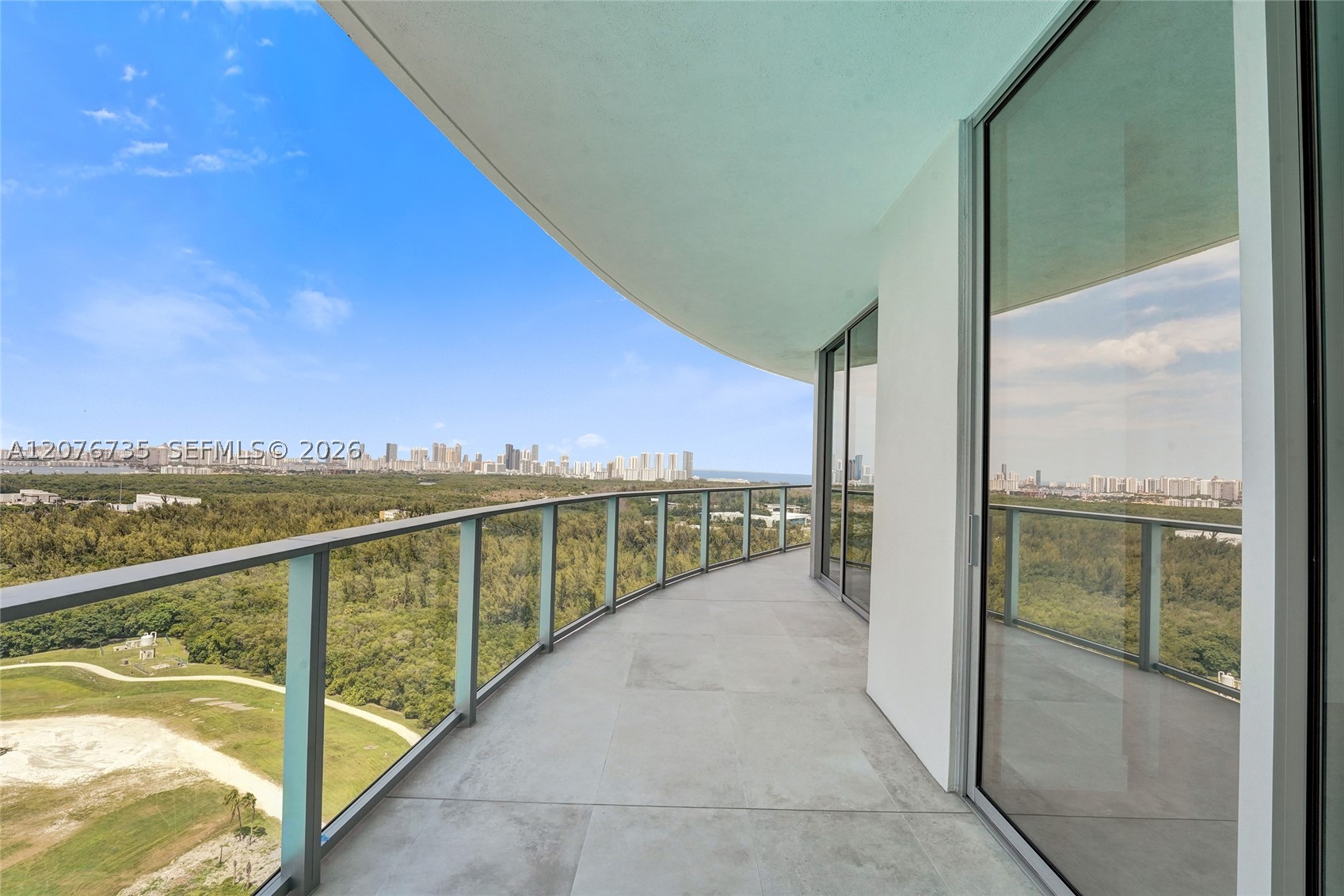 2411 Laguna Circle #2511, North Miami FL 33181