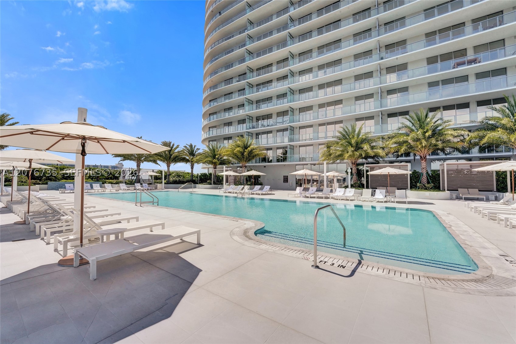 2411 Laguna Circle #2511, North Miami FL 33181